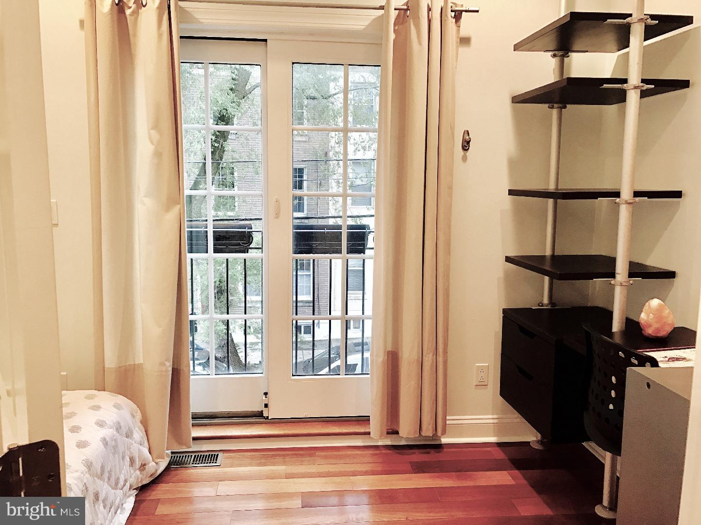 FAIRMOUNT - Residential