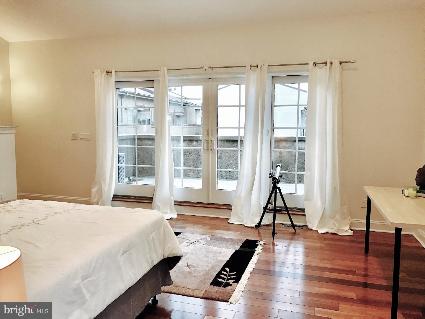 FAIRMOUNT - Residential