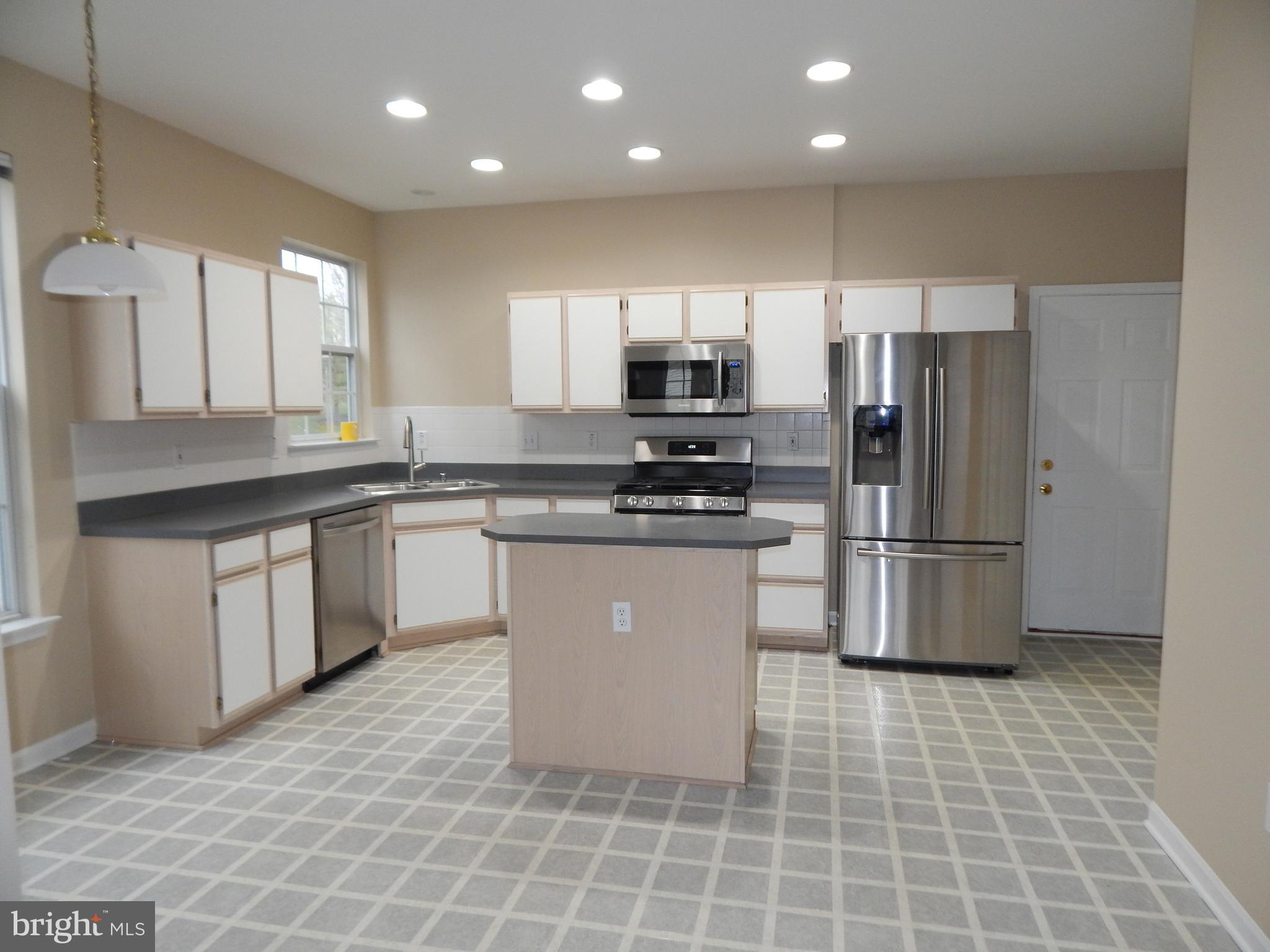 VILLAGE OF LONG REACH - Residential Lease