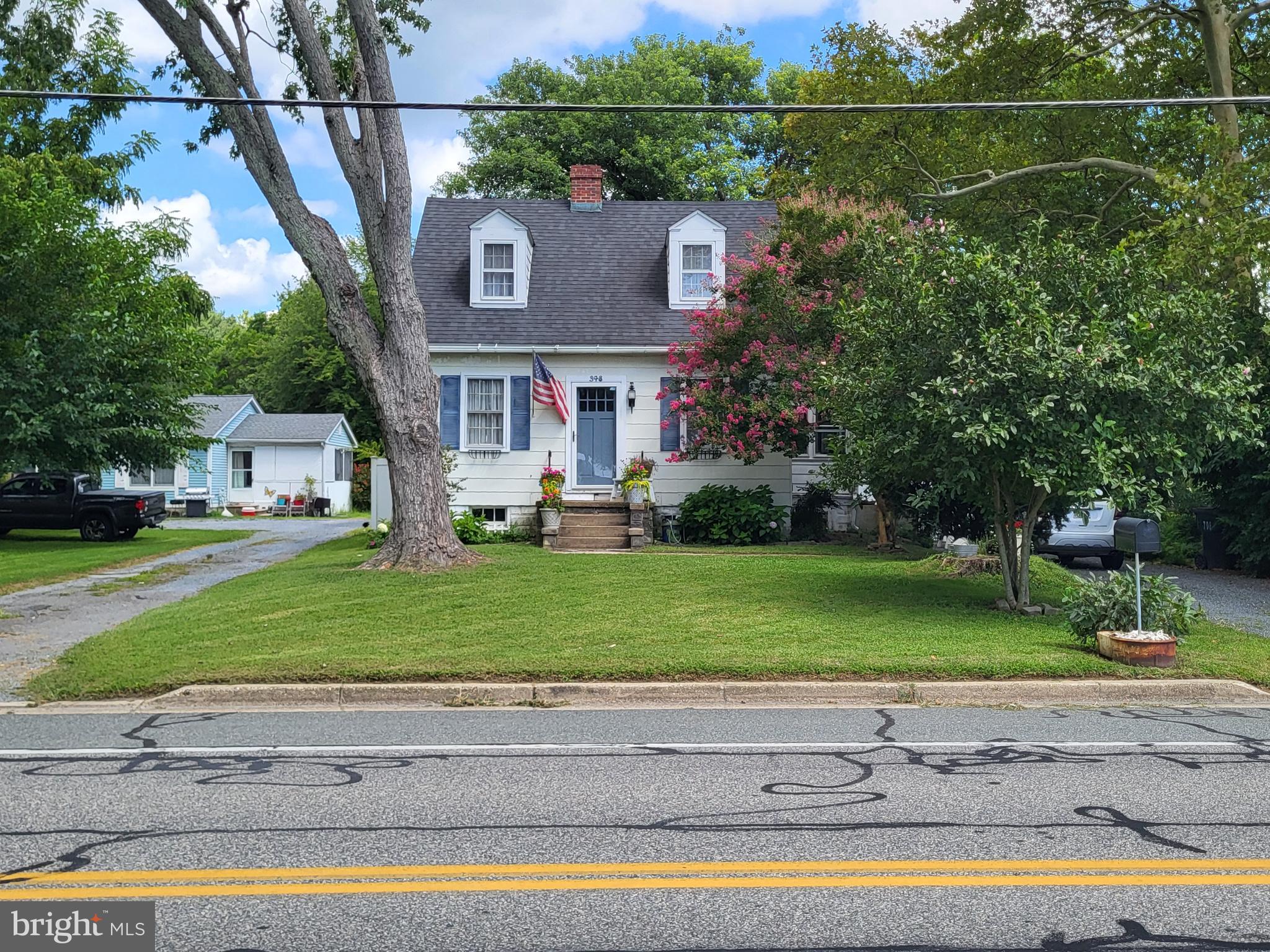 Perfect starter home or investment property. Great views front the front and back of the property which is totally fenced. Three bedrooms, one bath and a full basement. Many upgrades throughout and must bee seen to appreciate.