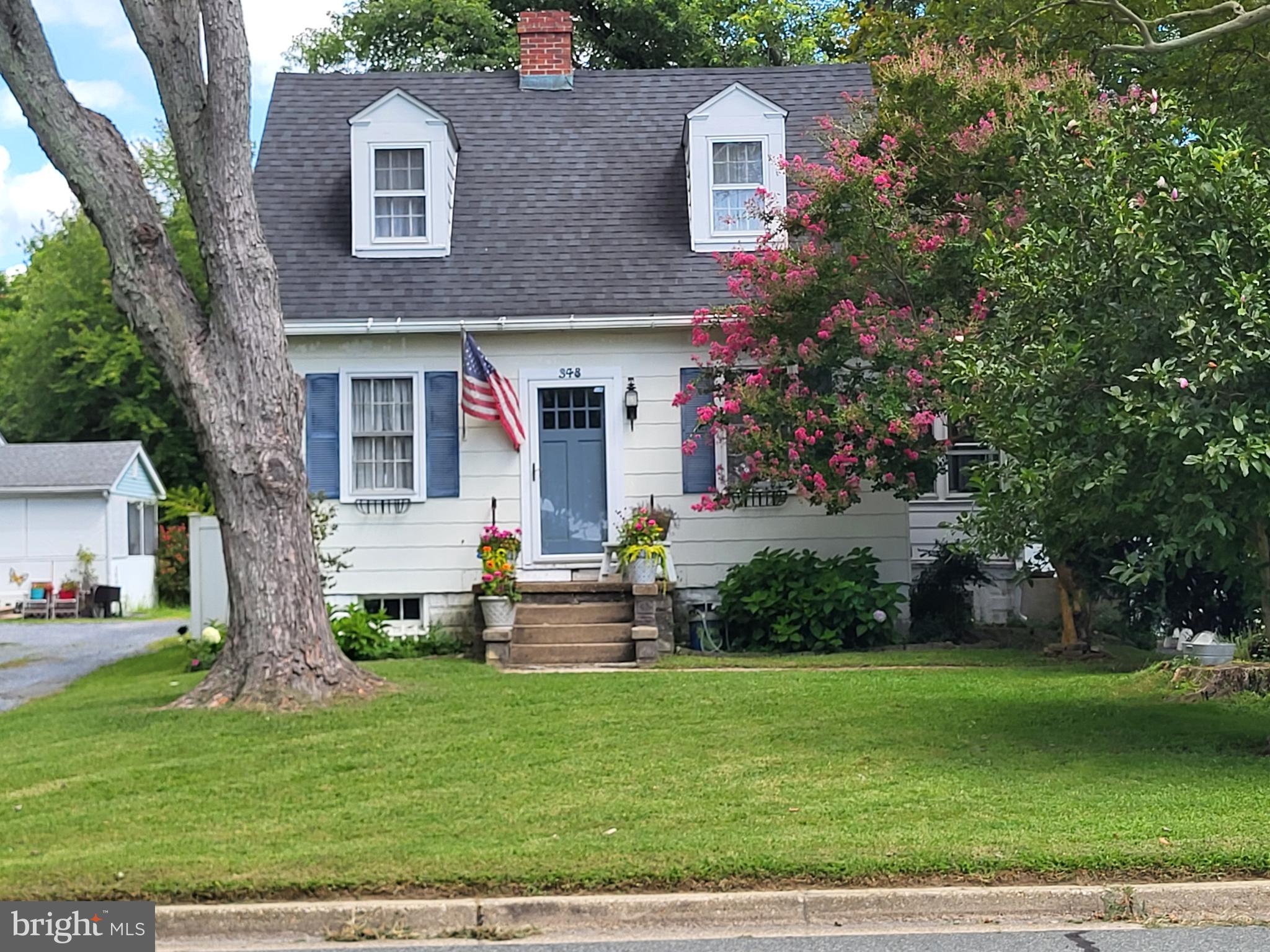 348 GLEBE ROAD