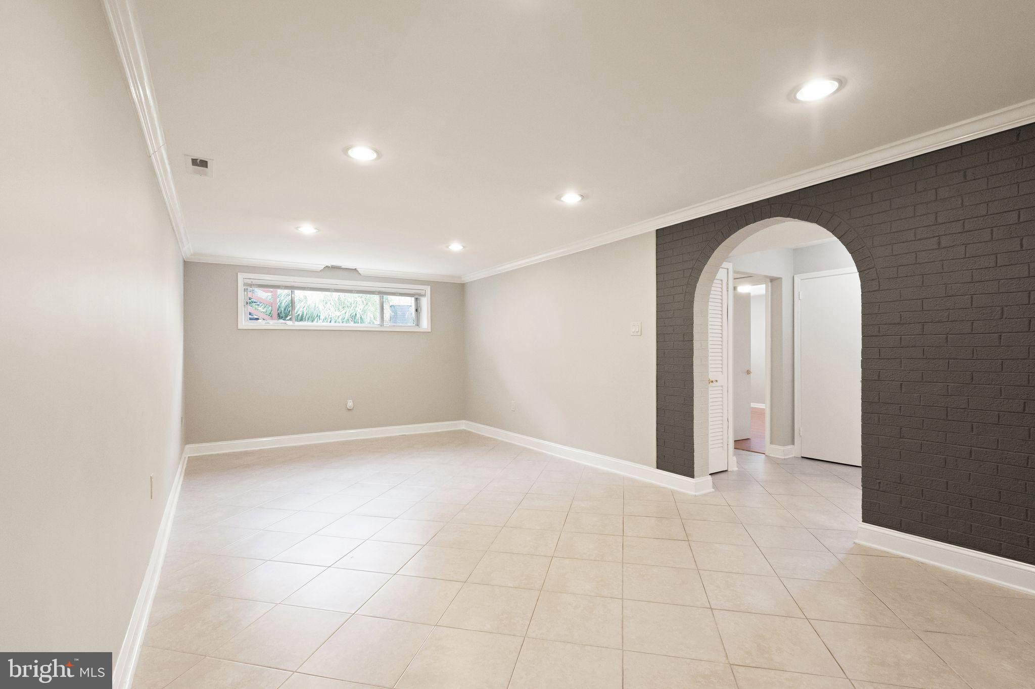 ALTA VISTA - Residential Lease