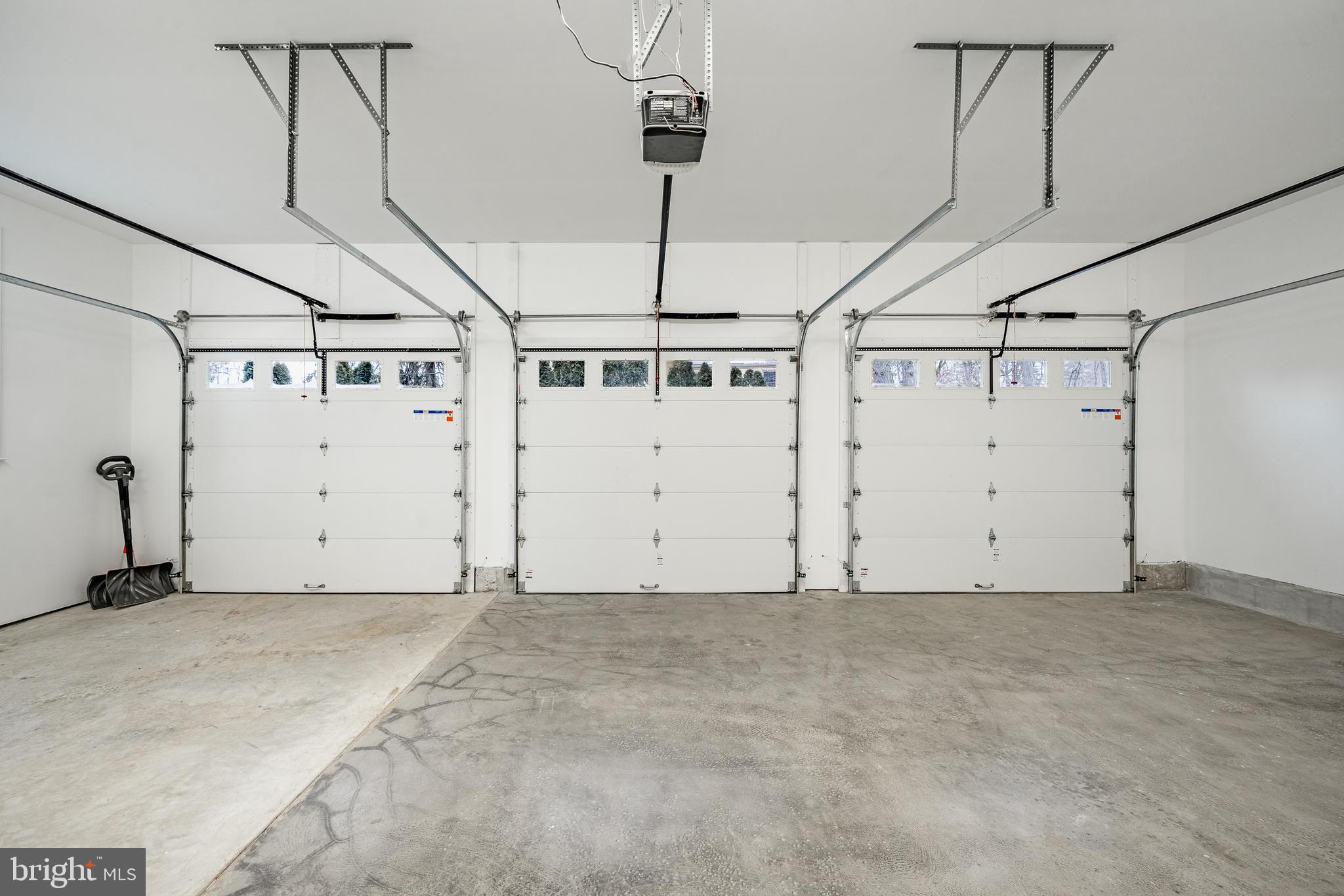 SUGARPOINTE - Residential