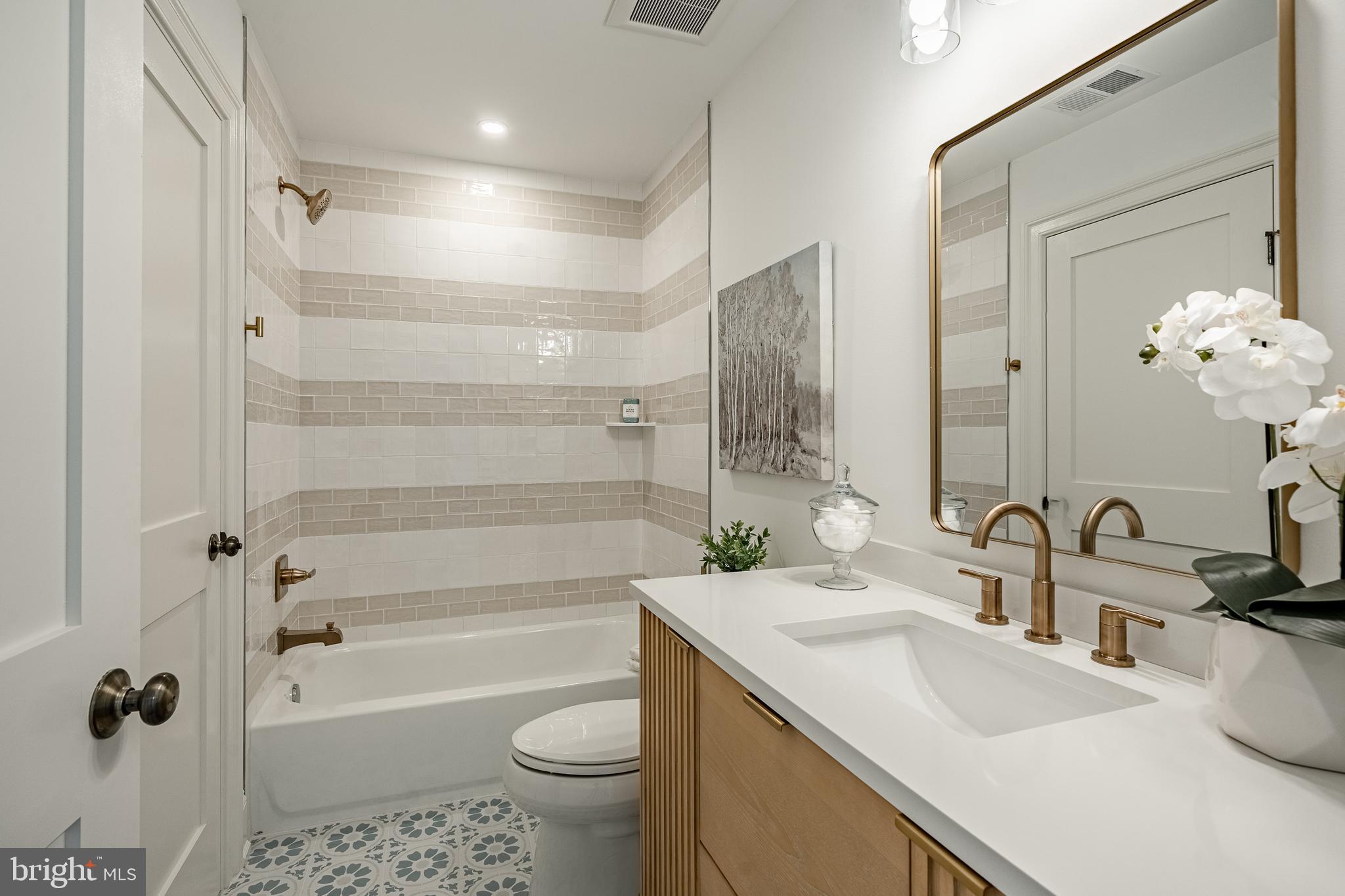 SUGARPOINTE - Residential