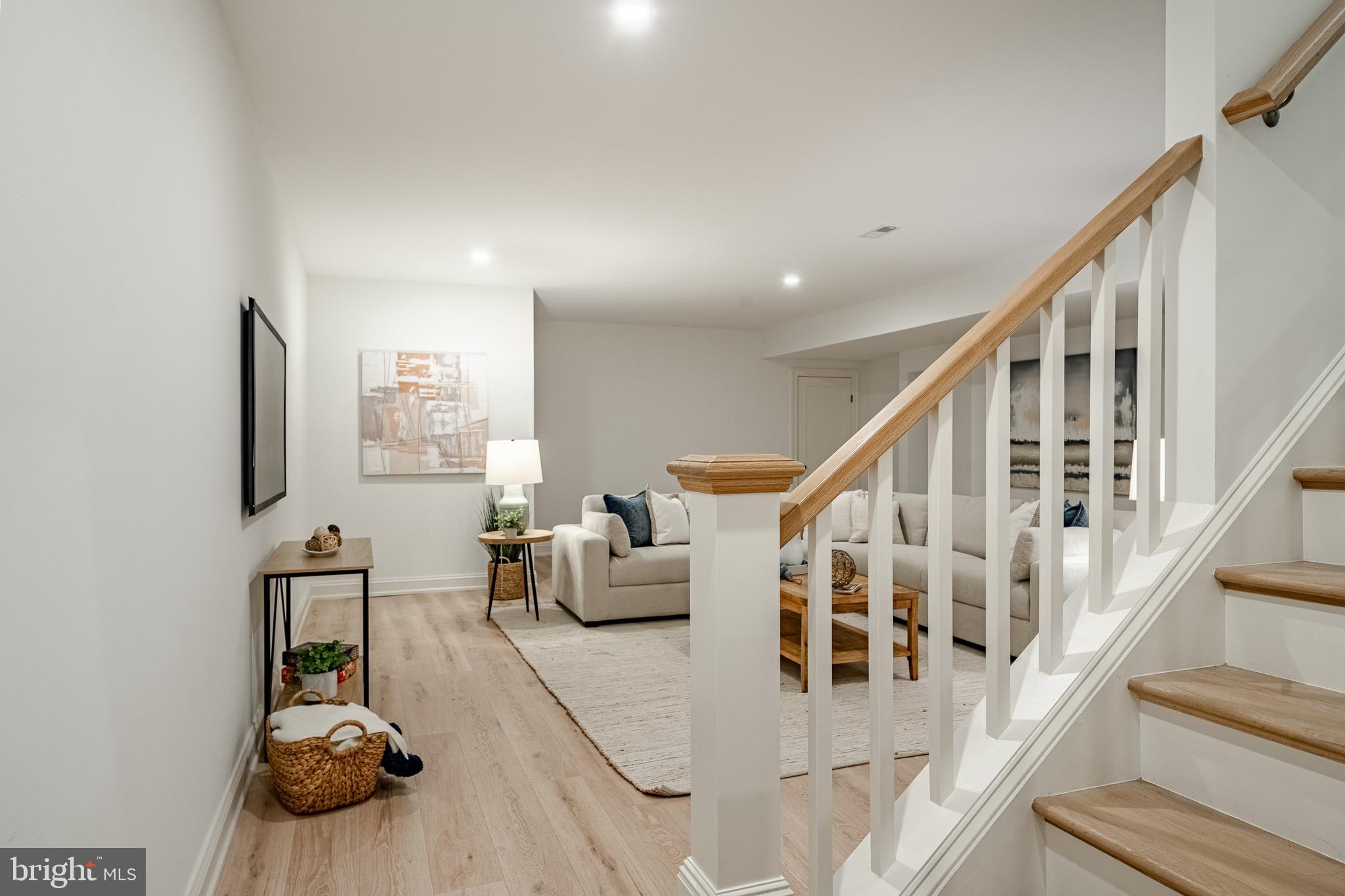 SUGARPOINTE - Residential