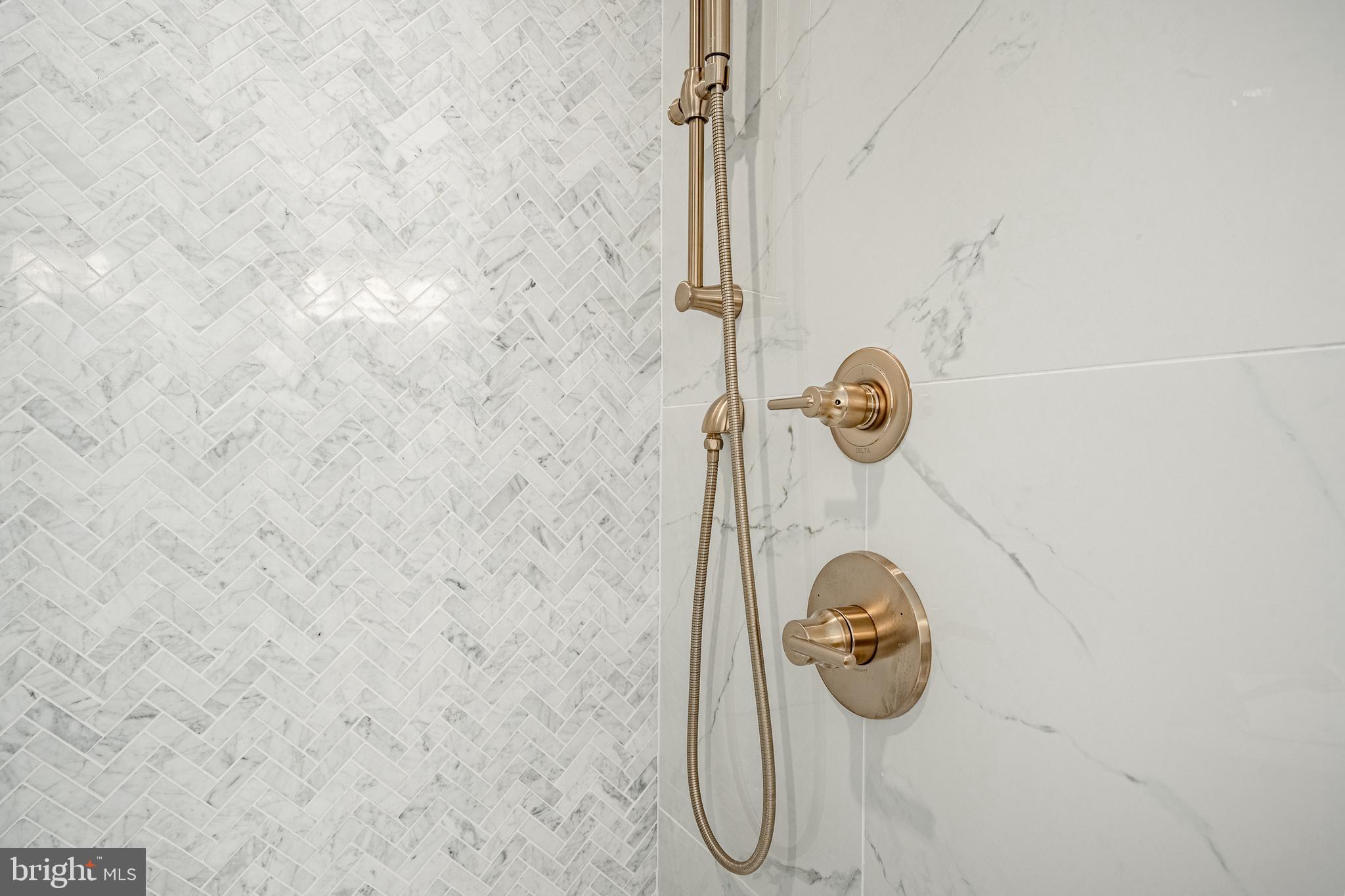 SUGARPOINTE - Residential