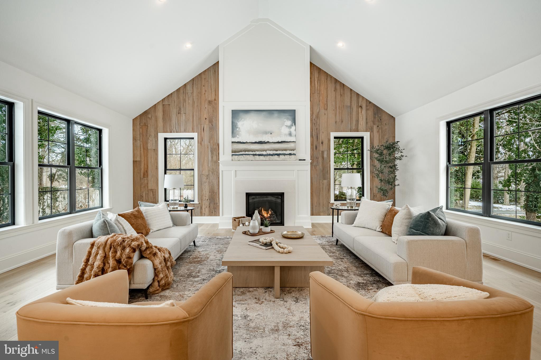 SUGARPOINTE - Residential