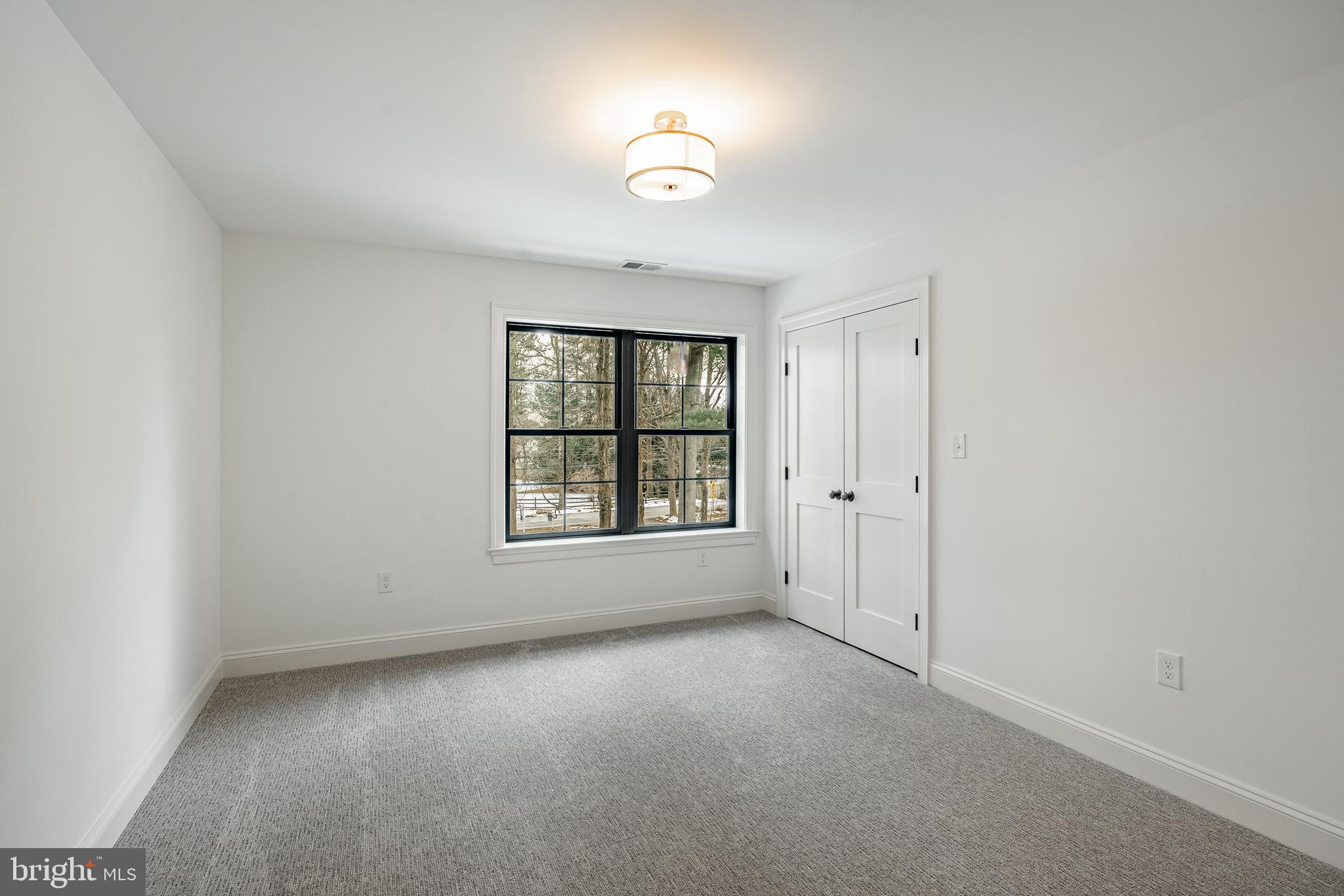 SUGARPOINTE - Residential