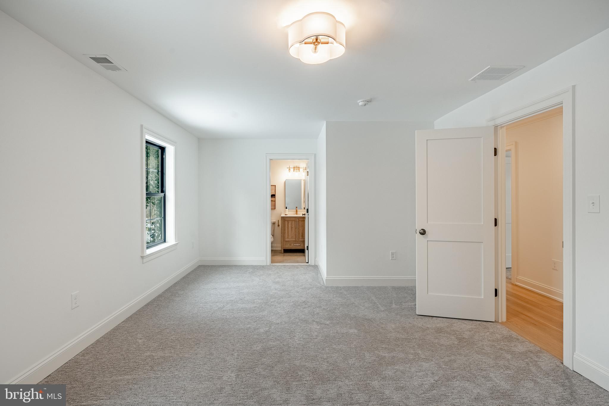 SUGARPOINTE - Residential