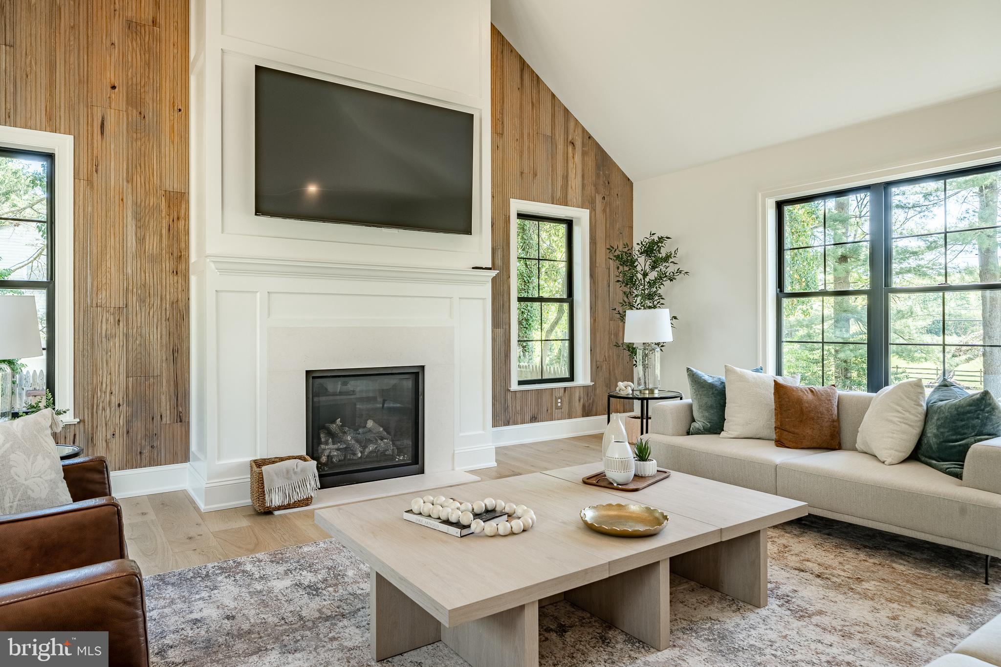 SUGARPOINTE - Residential