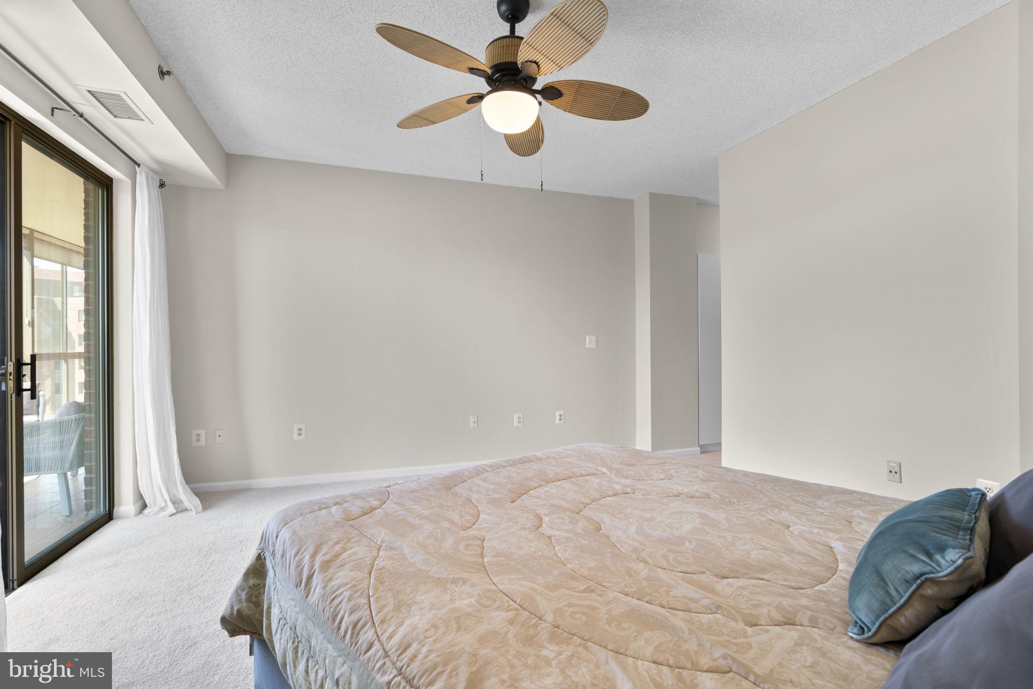 VANTAGE POINT EAST AT LEISURE WORLD - Residential