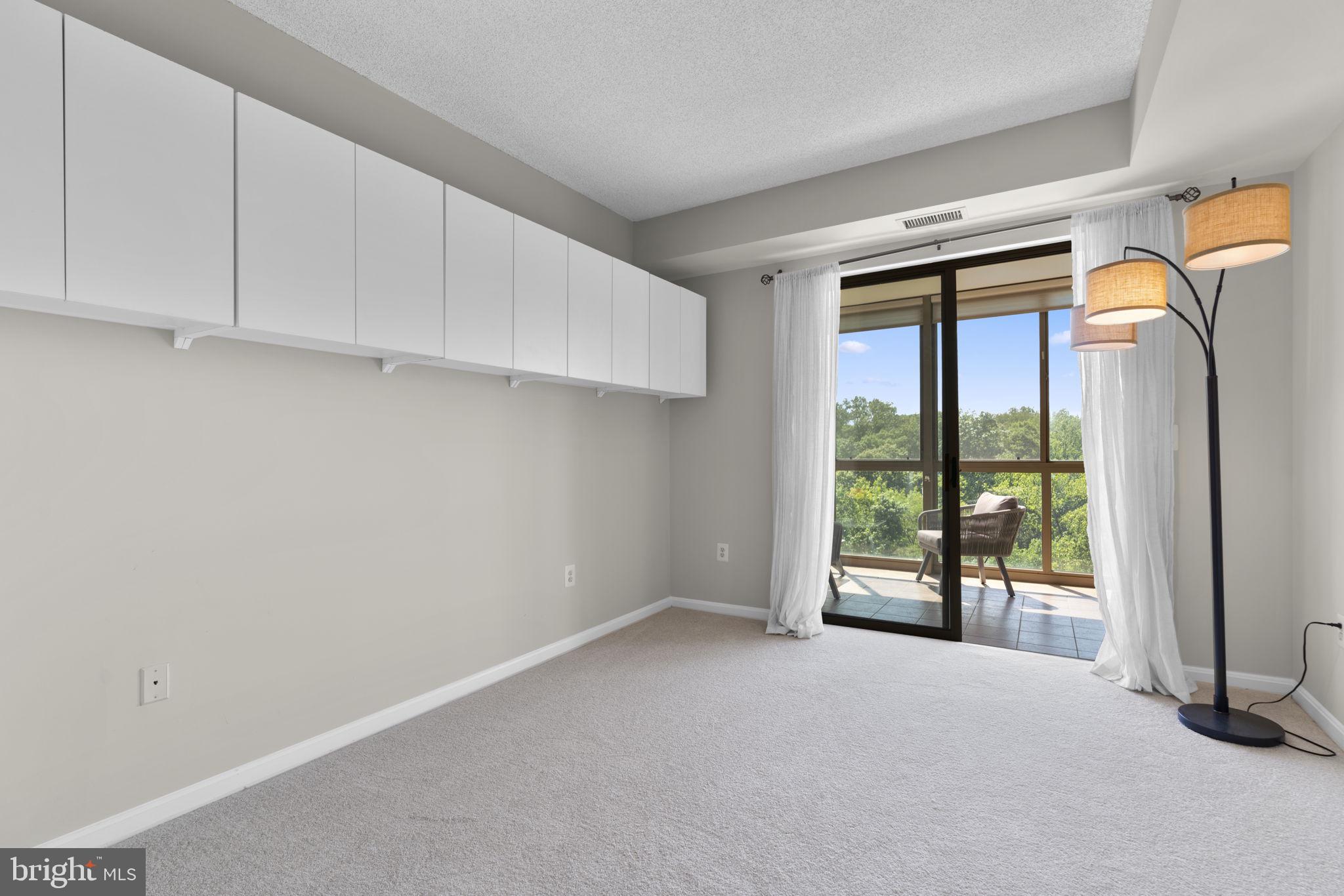VANTAGE POINT EAST AT LEISURE WORLD - Residential