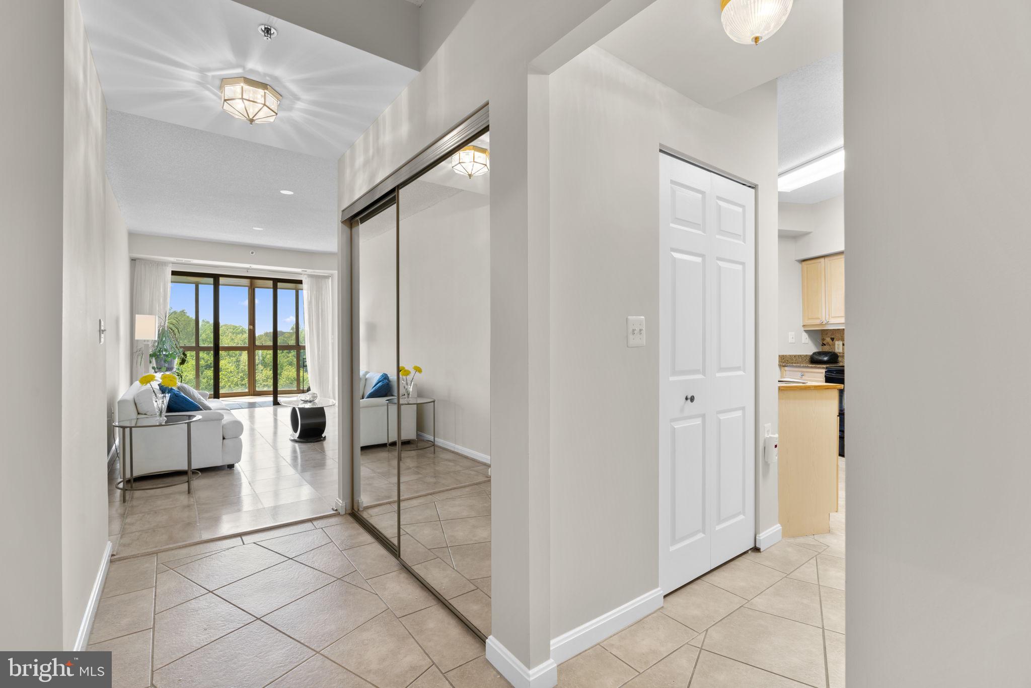 VANTAGE POINT EAST AT LEISURE WORLD - Residential