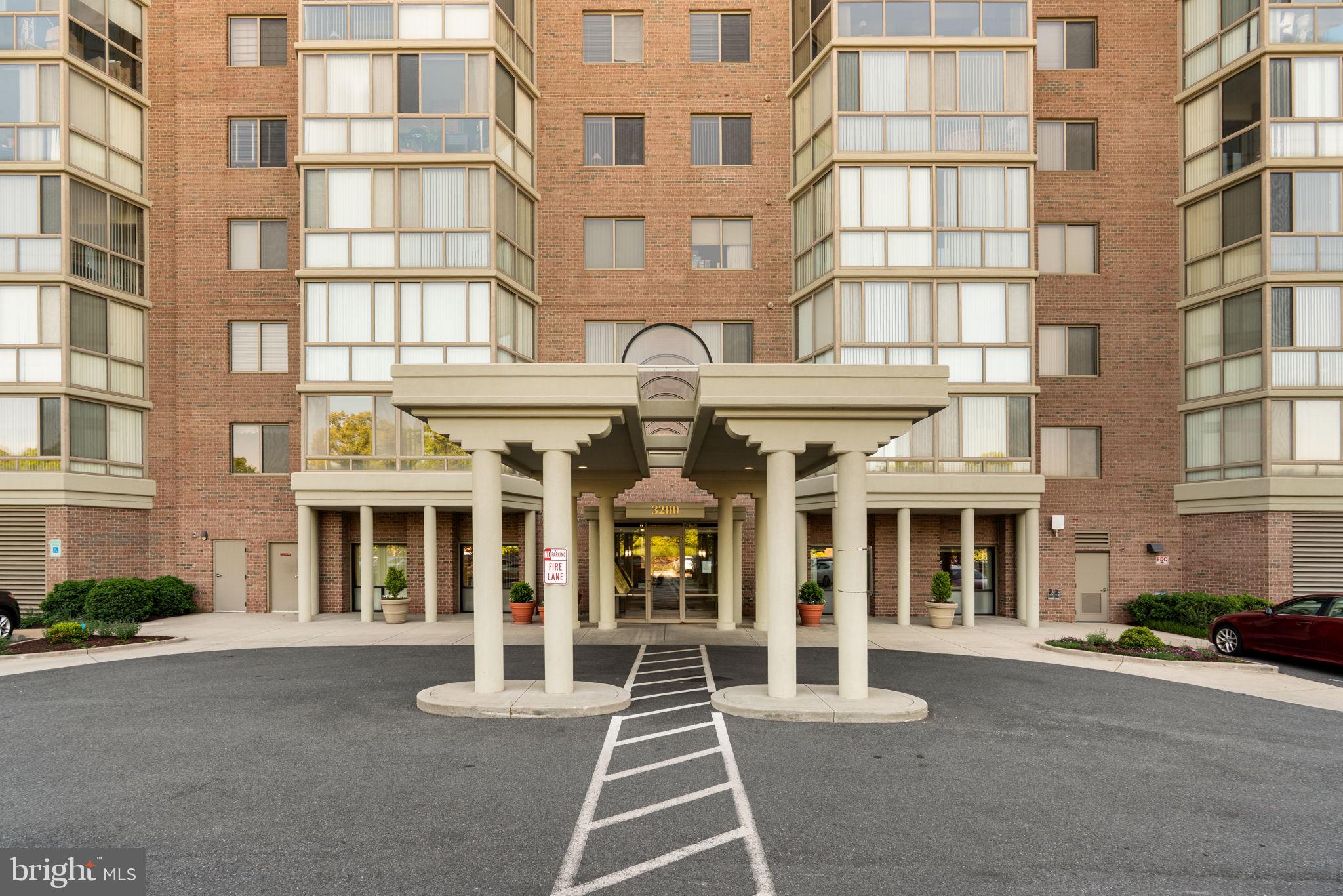VANTAGE POINT EAST AT LEISURE WORLD - Residential