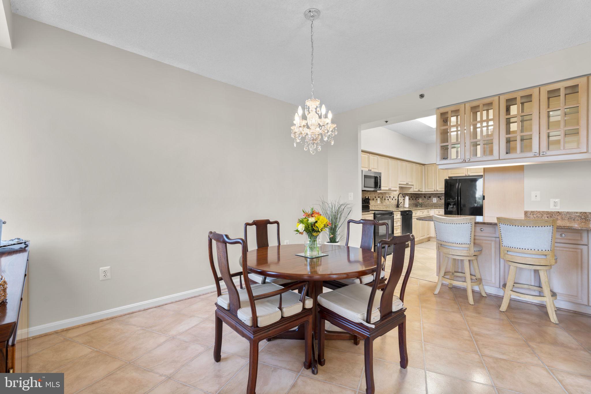 VANTAGE POINT EAST AT LEISURE WORLD - Residential