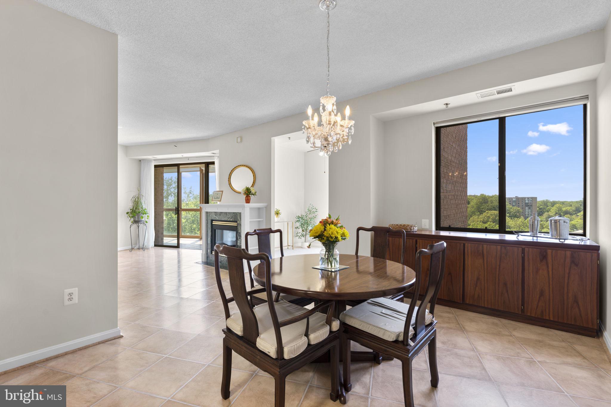 VANTAGE POINT EAST AT LEISURE WORLD - Residential