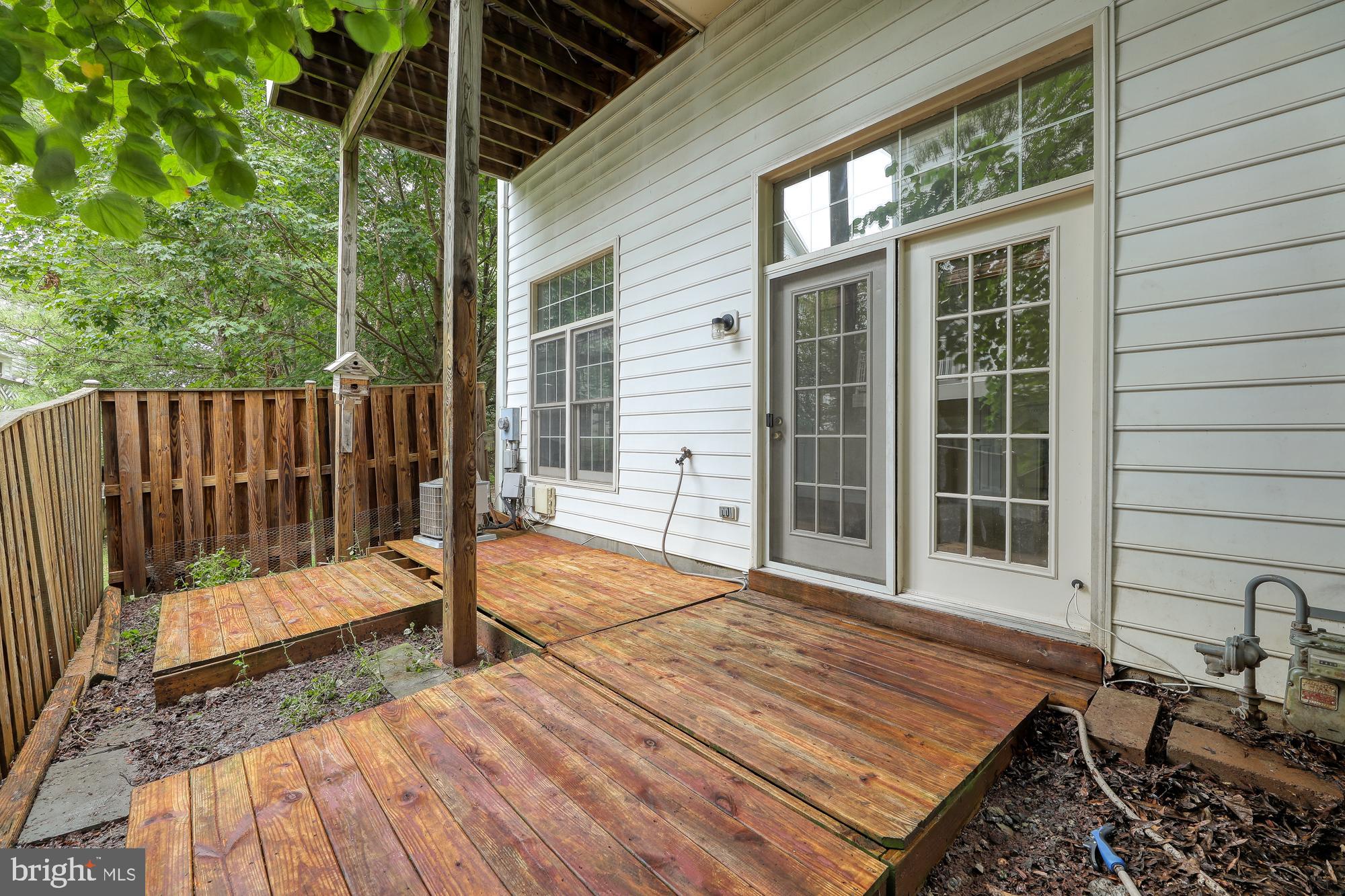 RIDGE TOP - Residential