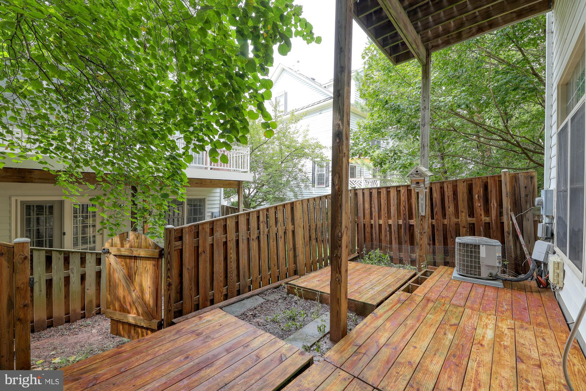 RIDGE TOP - Residential