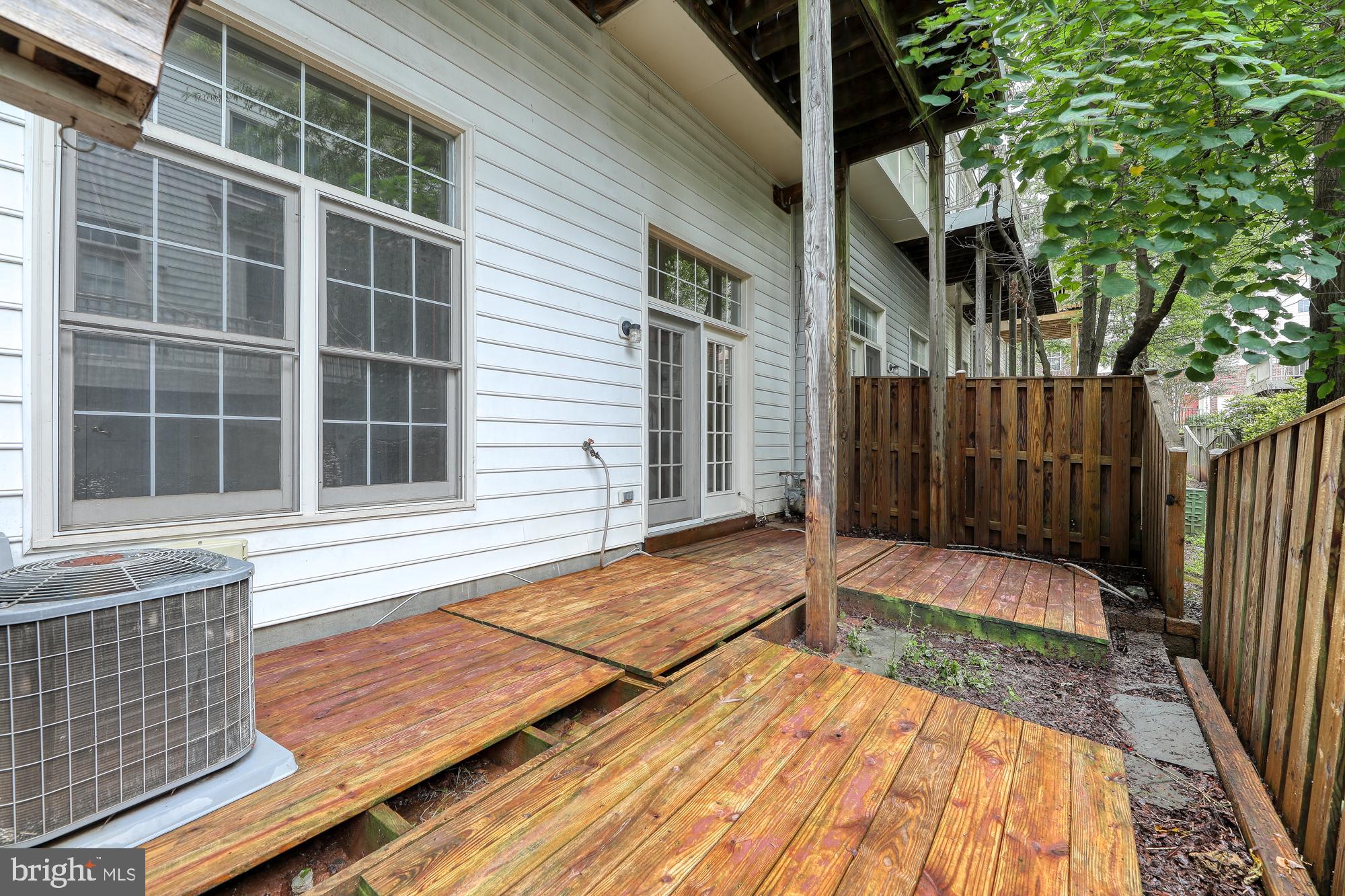 RIDGE TOP - Residential