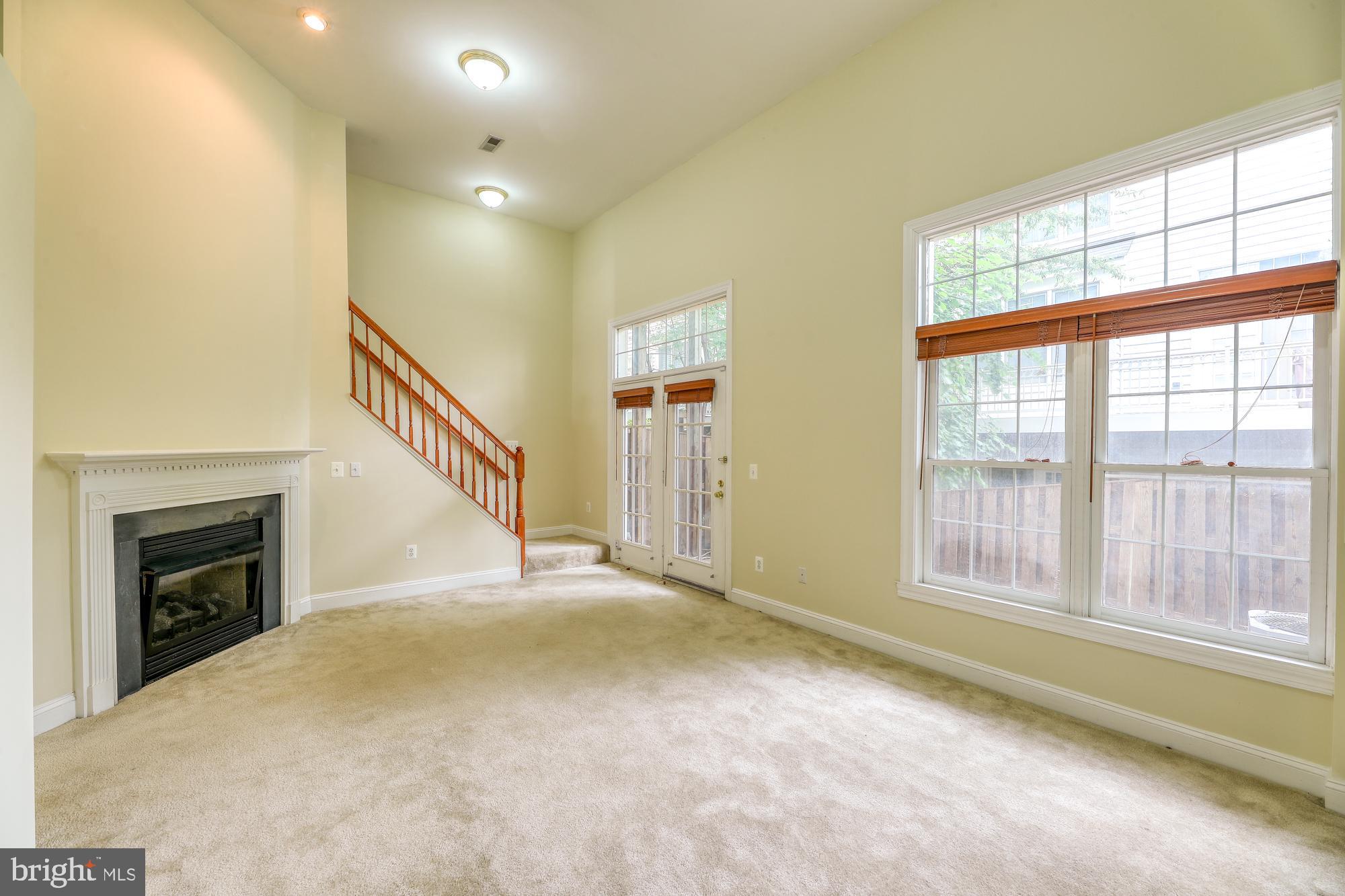 RIDGE TOP - Residential