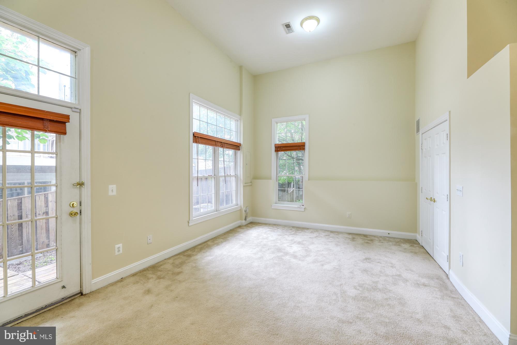 RIDGE TOP - Residential