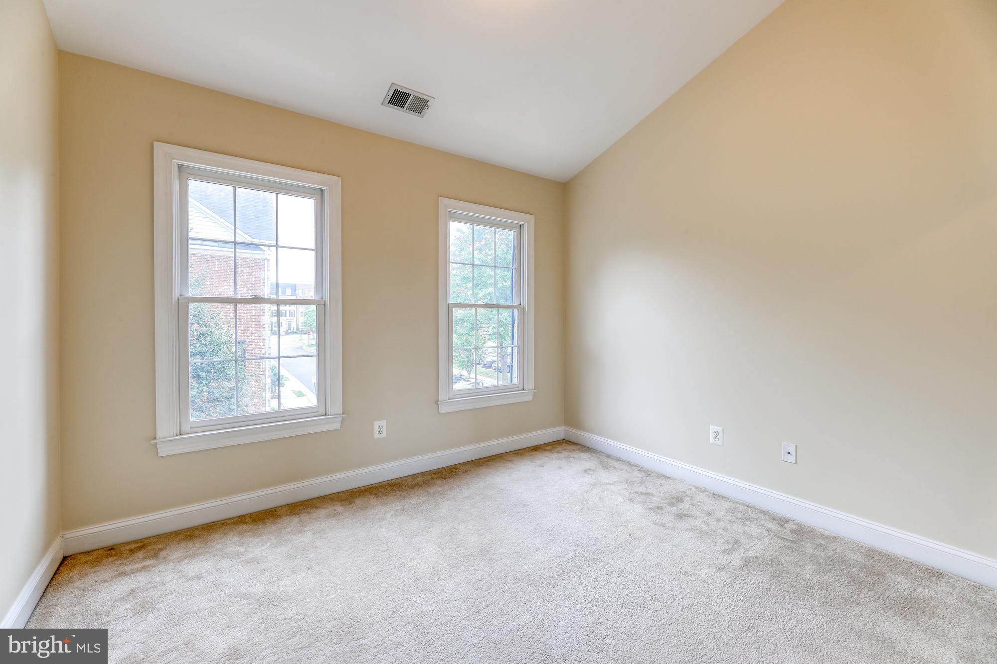 RIDGE TOP - Residential