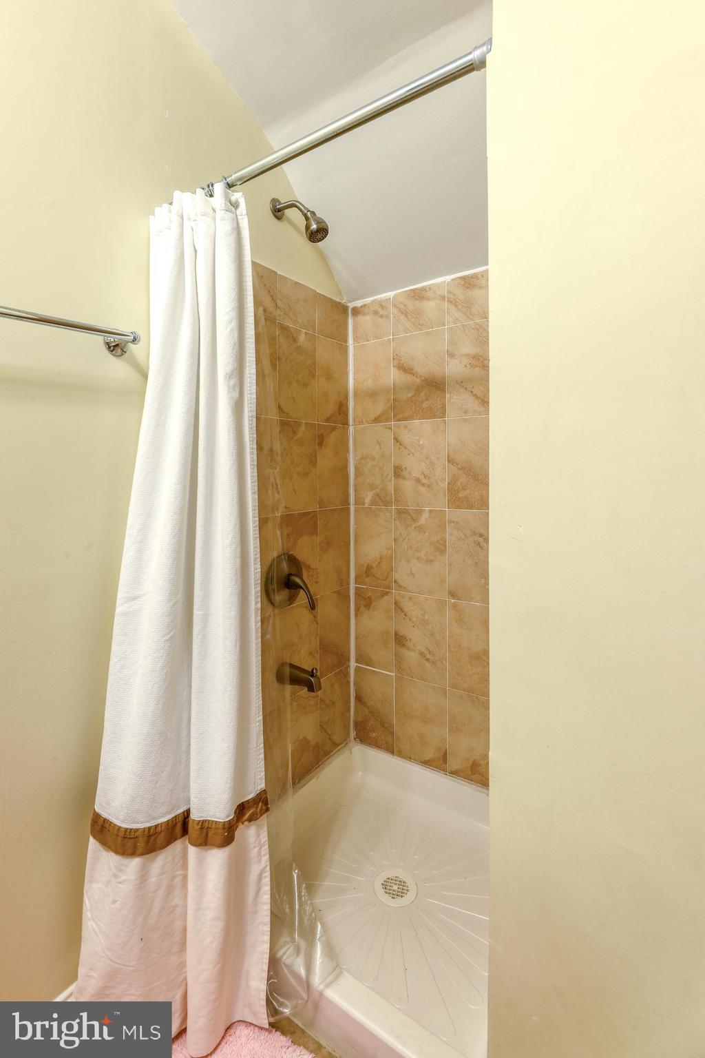 RIDGE TOP - Residential