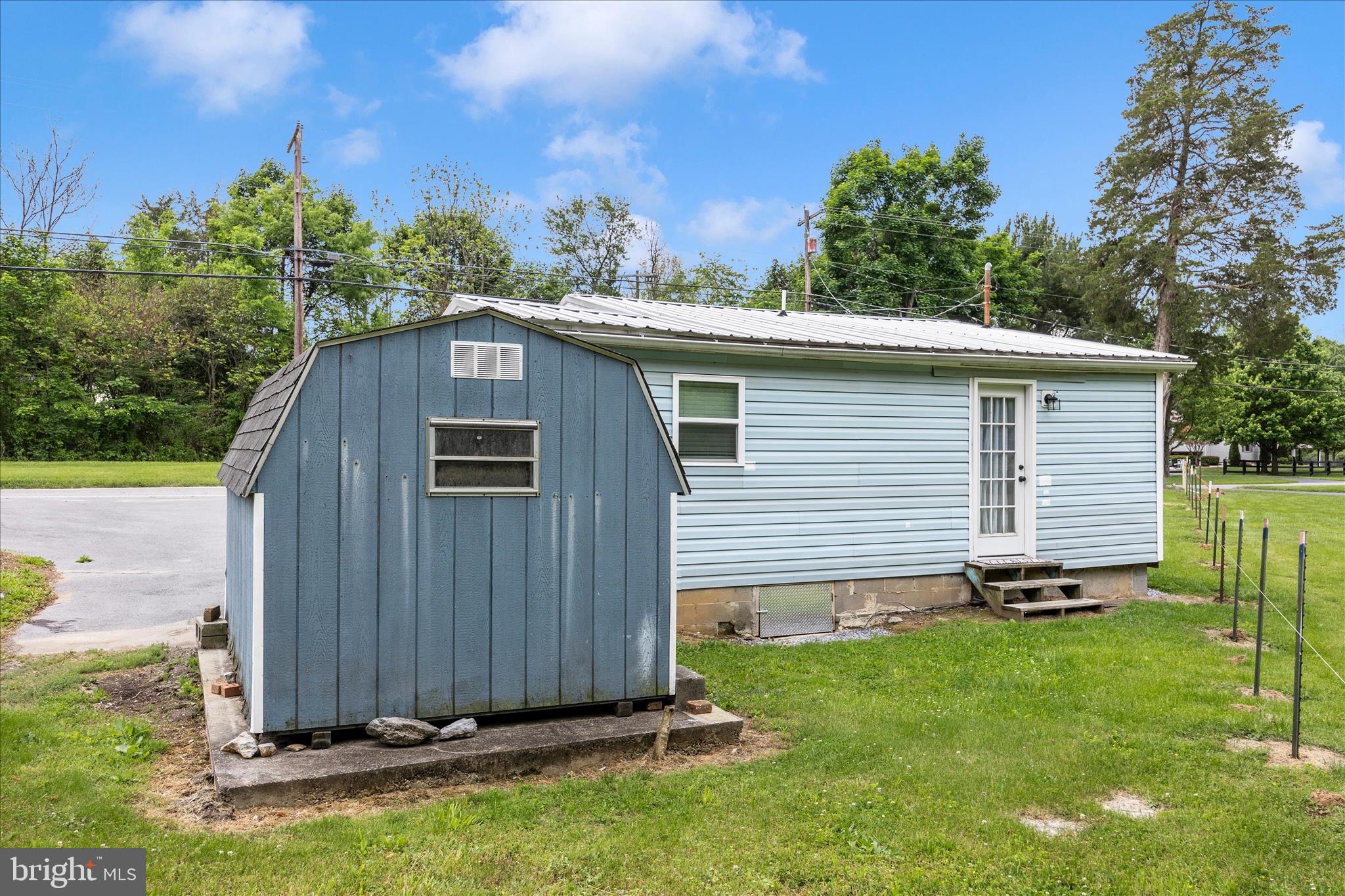 WILLIAMSPORT - Residential