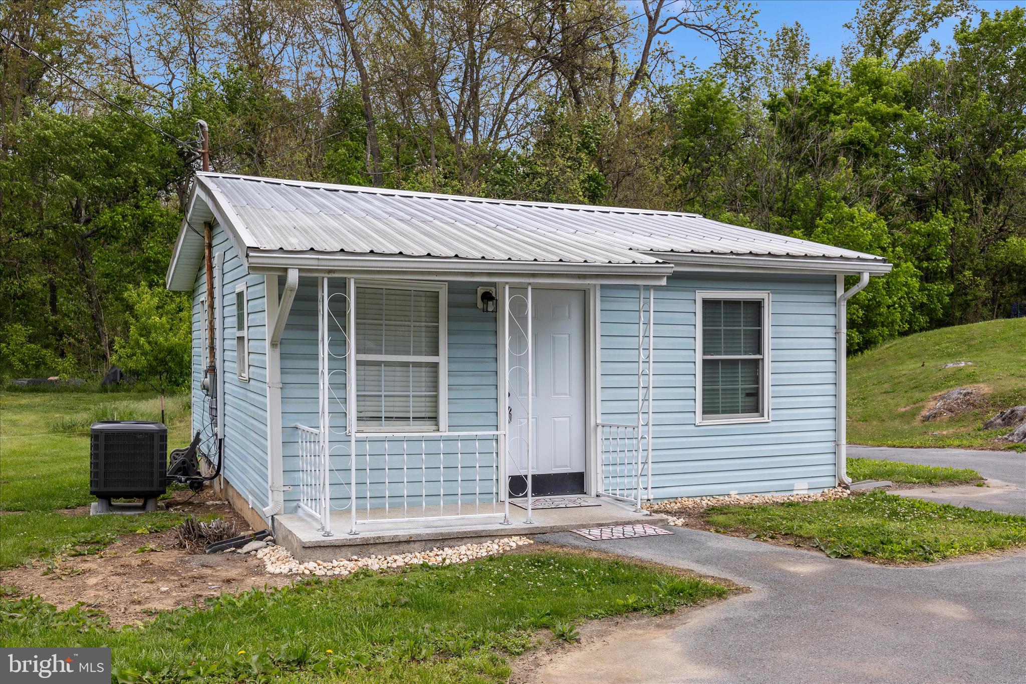 WILLIAMSPORT - Residential
