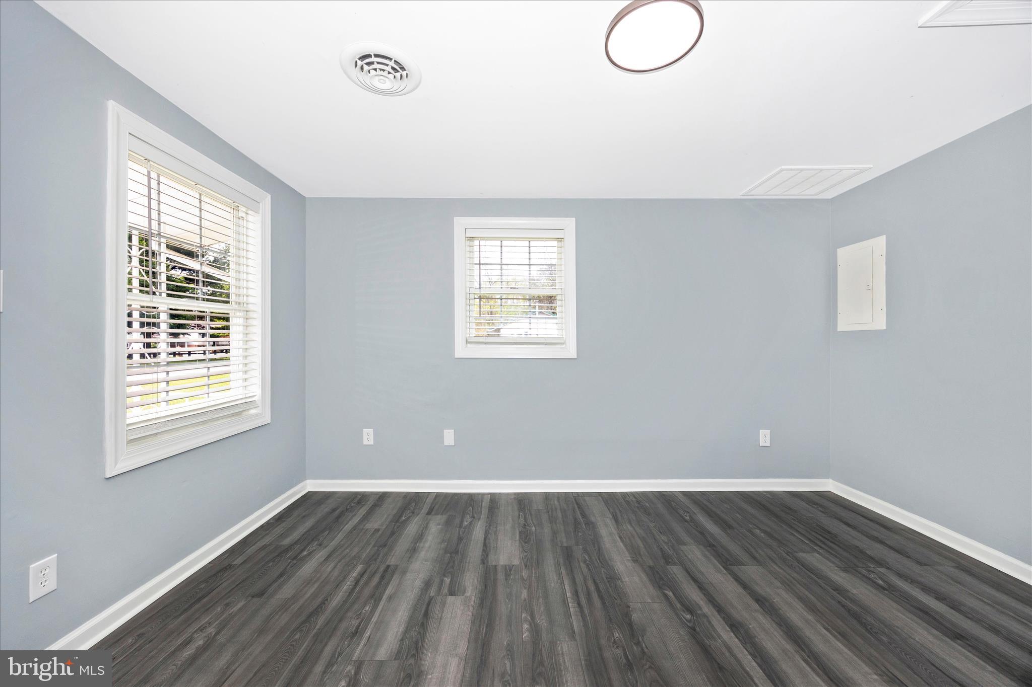 WILLIAMSPORT - Residential