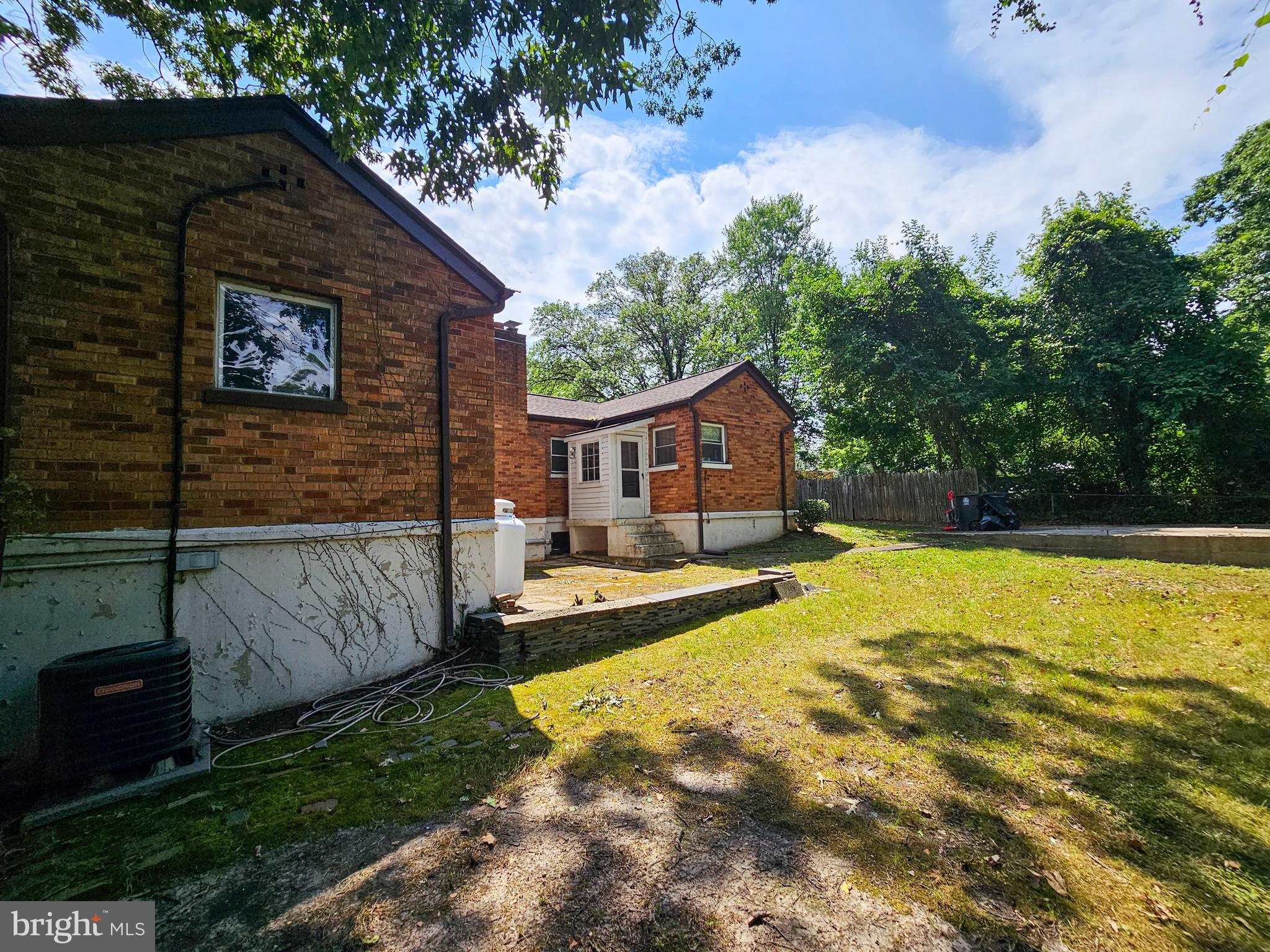 HENDLEYS - Residential