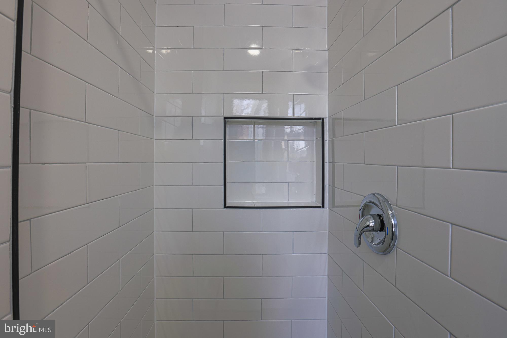 SHIPLEY HILL - Residential