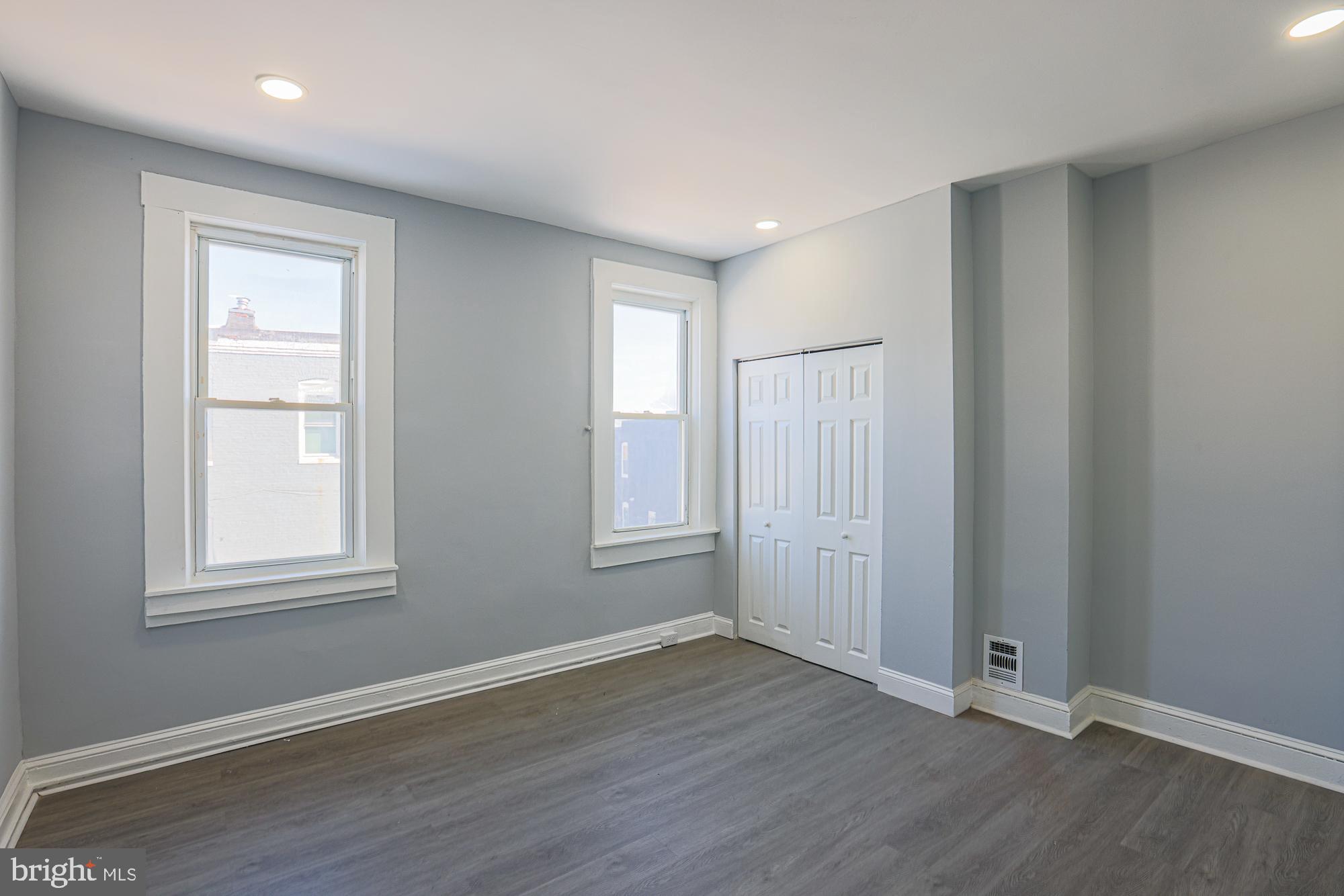 SHIPLEY HILL - Residential