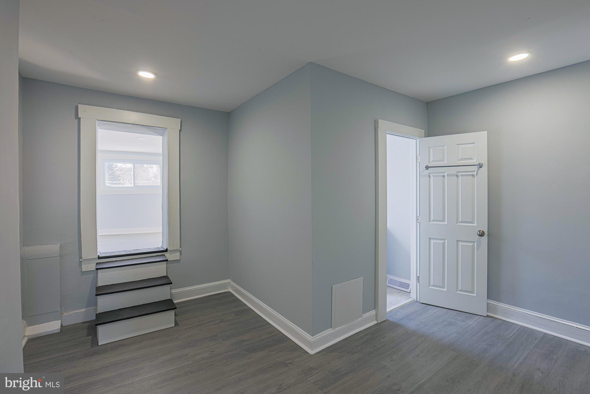 SHIPLEY HILL - Residential