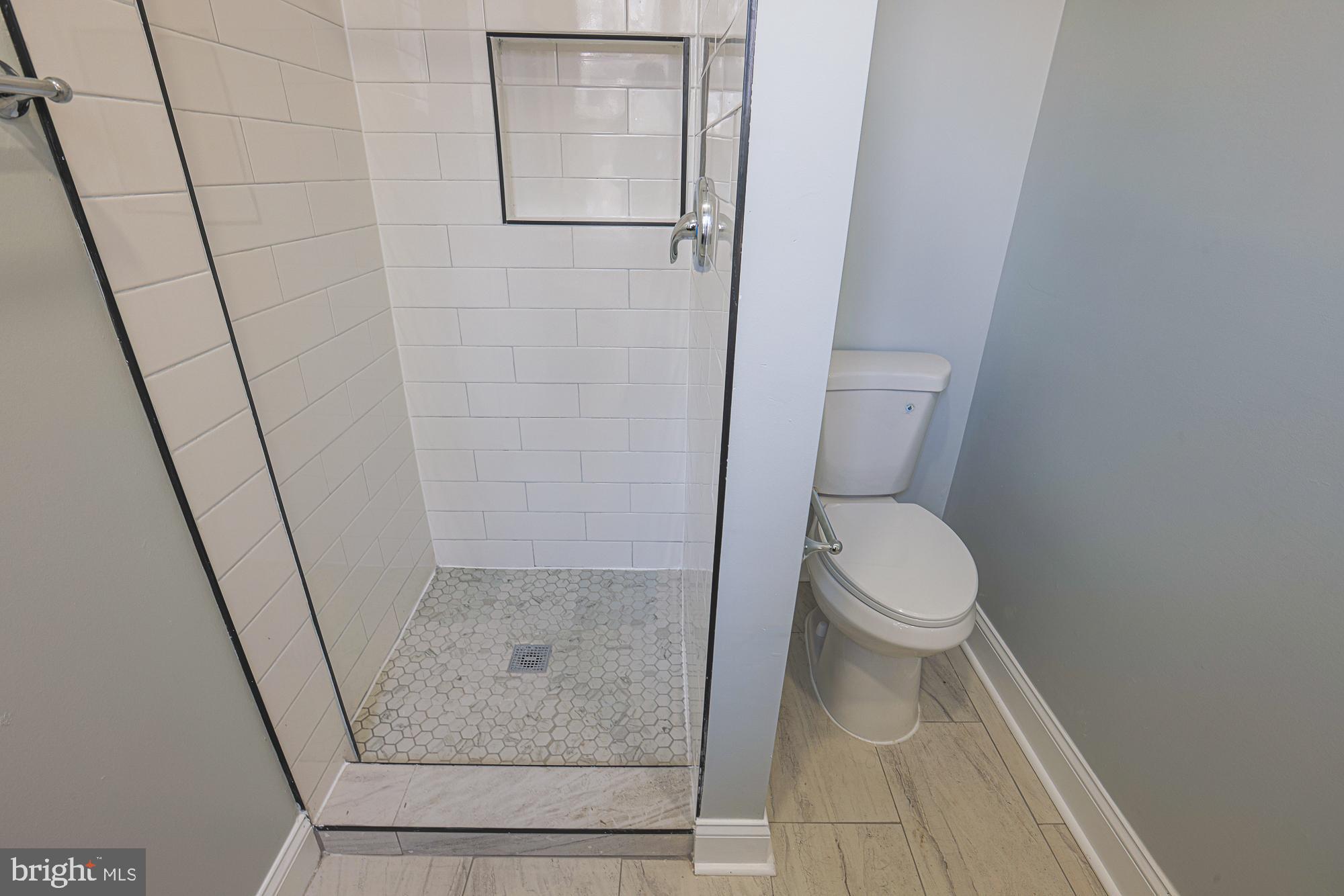 SHIPLEY HILL - Residential