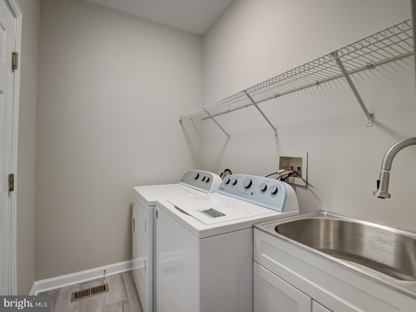 GLENN ESTATES - Residential