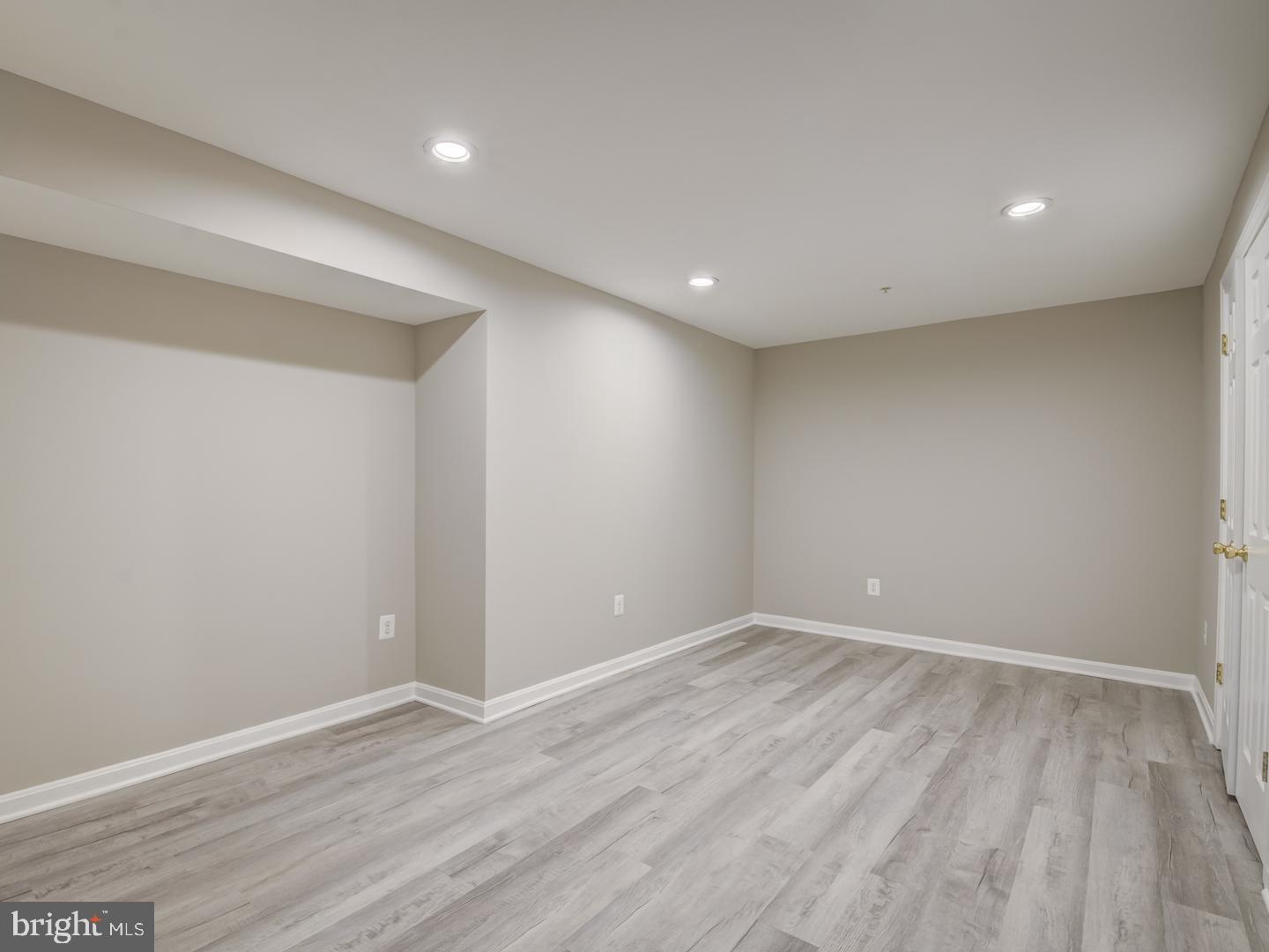 GLENN ESTATES - Residential