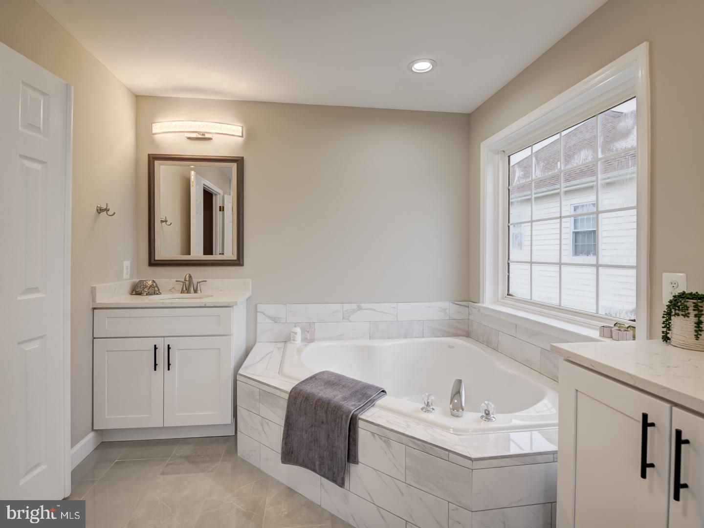 GLENN ESTATES - Residential