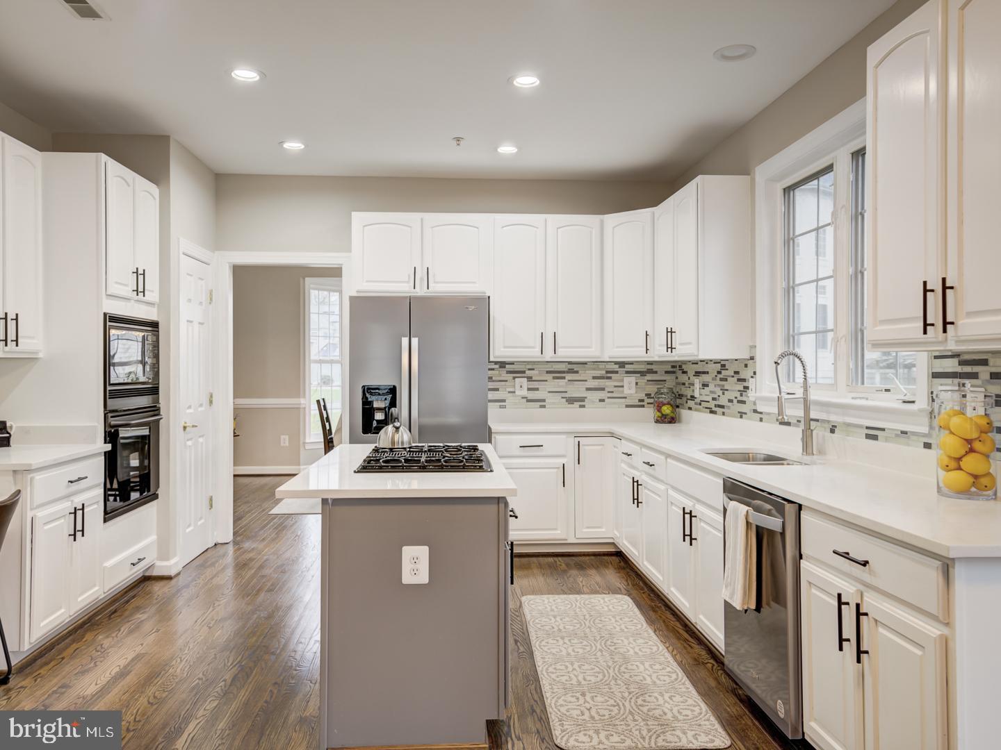 GLENN ESTATES - Residential