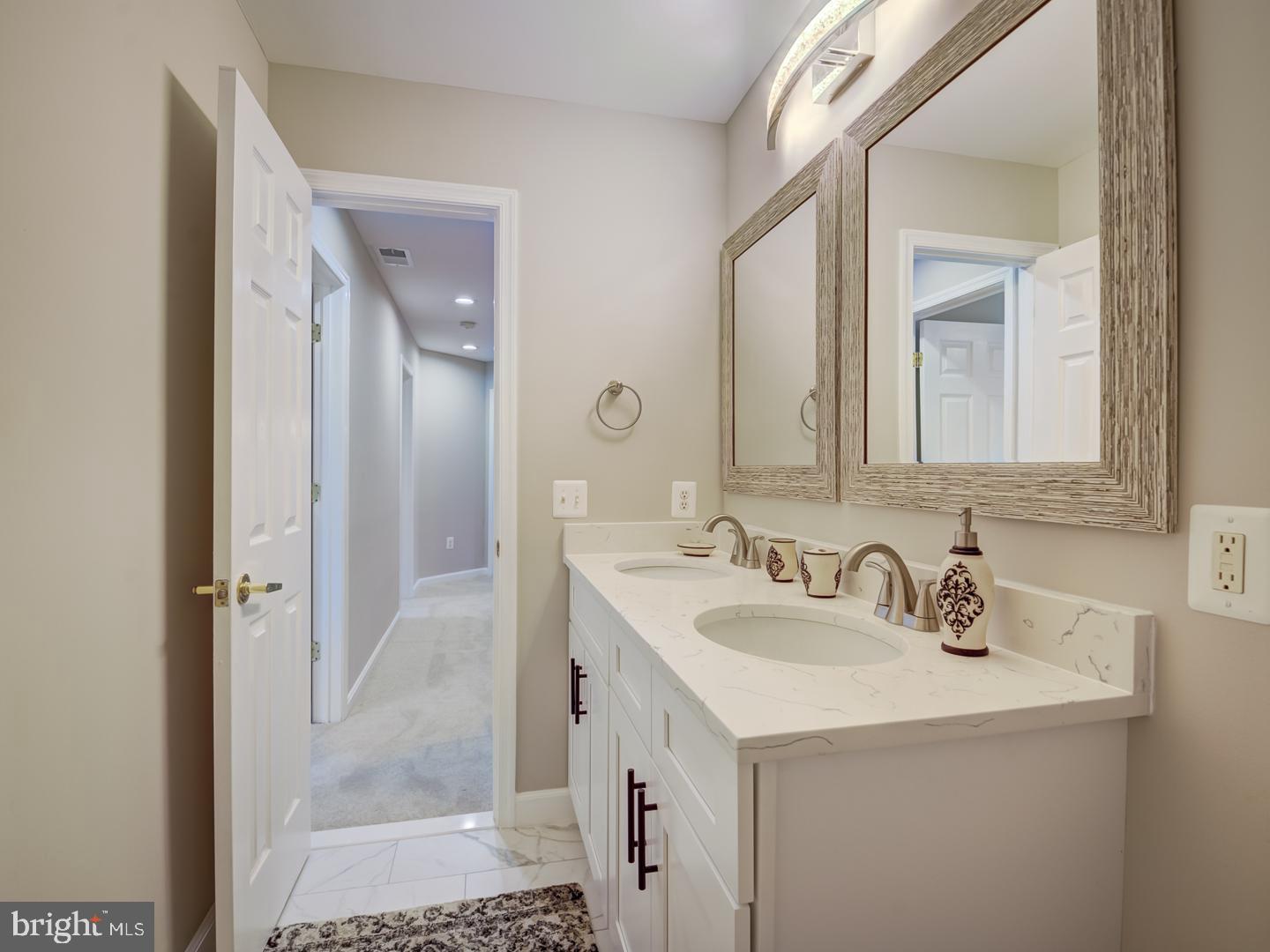 GLENN ESTATES - Residential