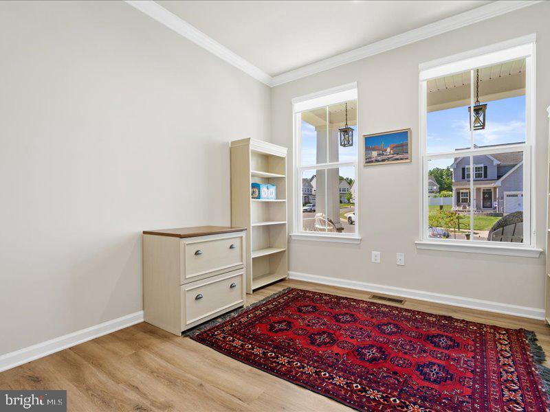 MAY'S QUARTER - Residential