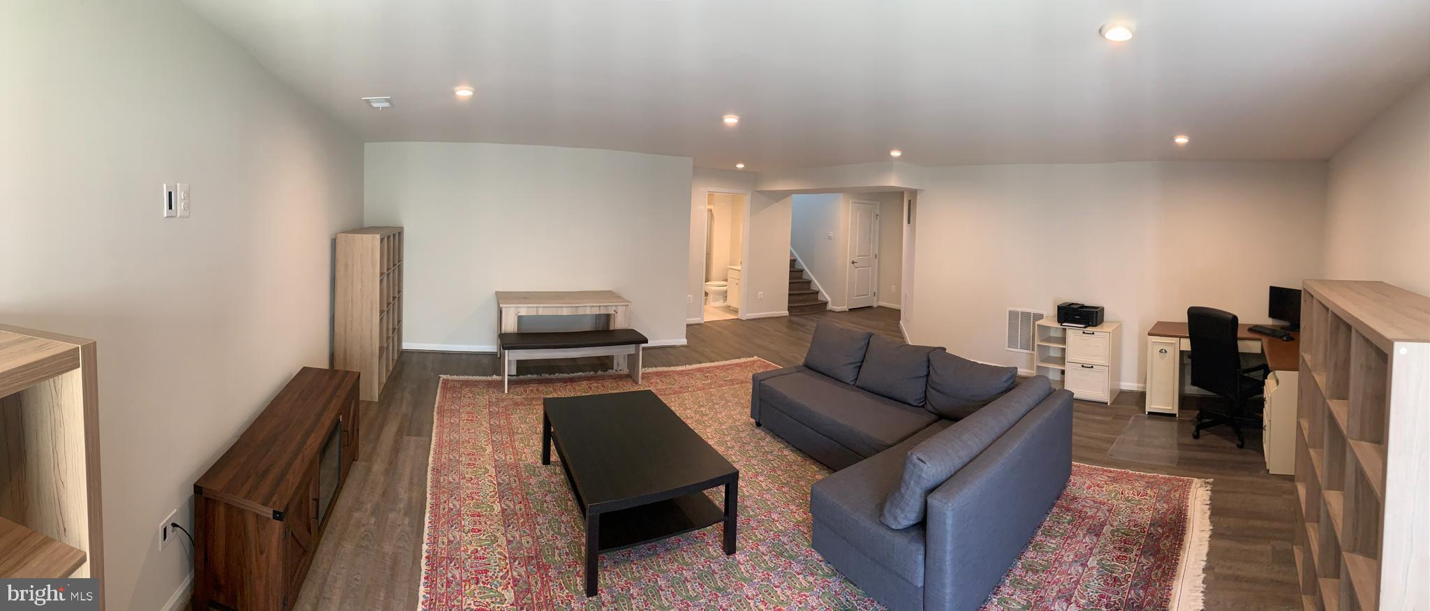 MAY'S QUARTER - Residential