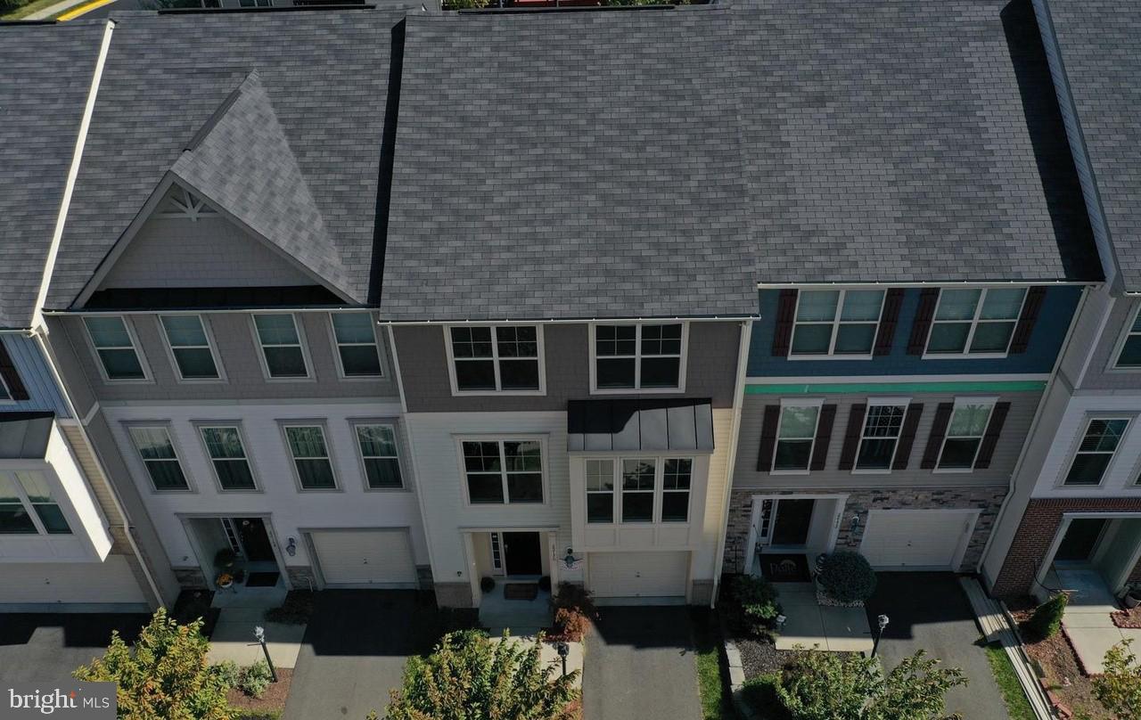 ALEXANDERS CHASE - Residential Lease