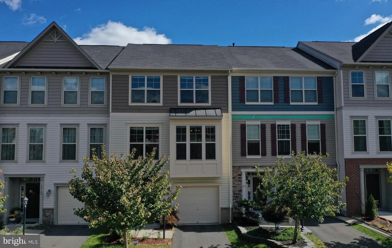 ALEXANDERS CHASE - Residential Lease