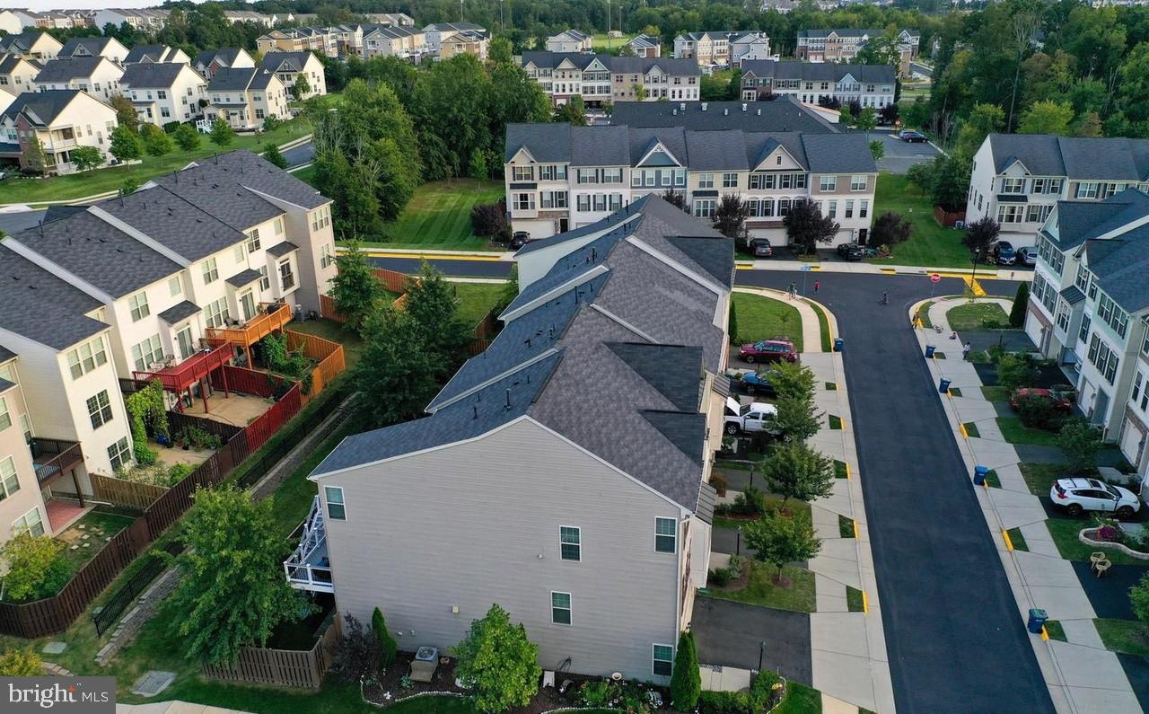 ALEXANDERS CHASE - Residential Lease