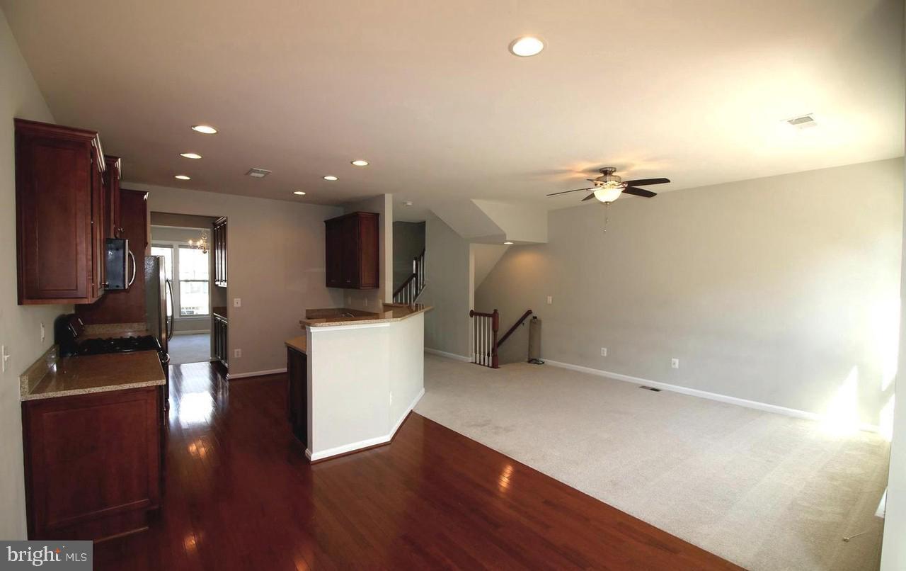 ALEXANDERS CHASE - Residential Lease