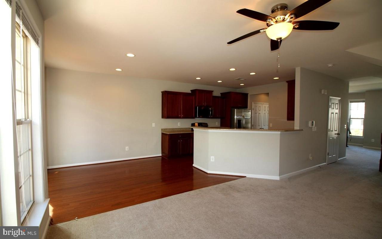 ALEXANDERS CHASE - Residential Lease