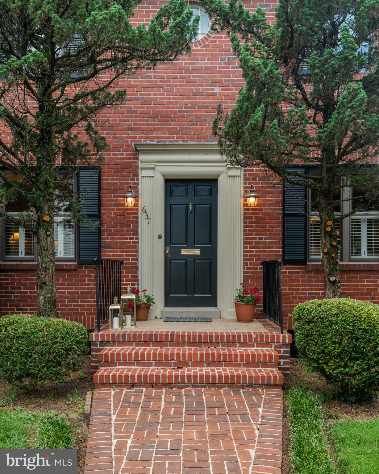 MURRAY HILL - Residential