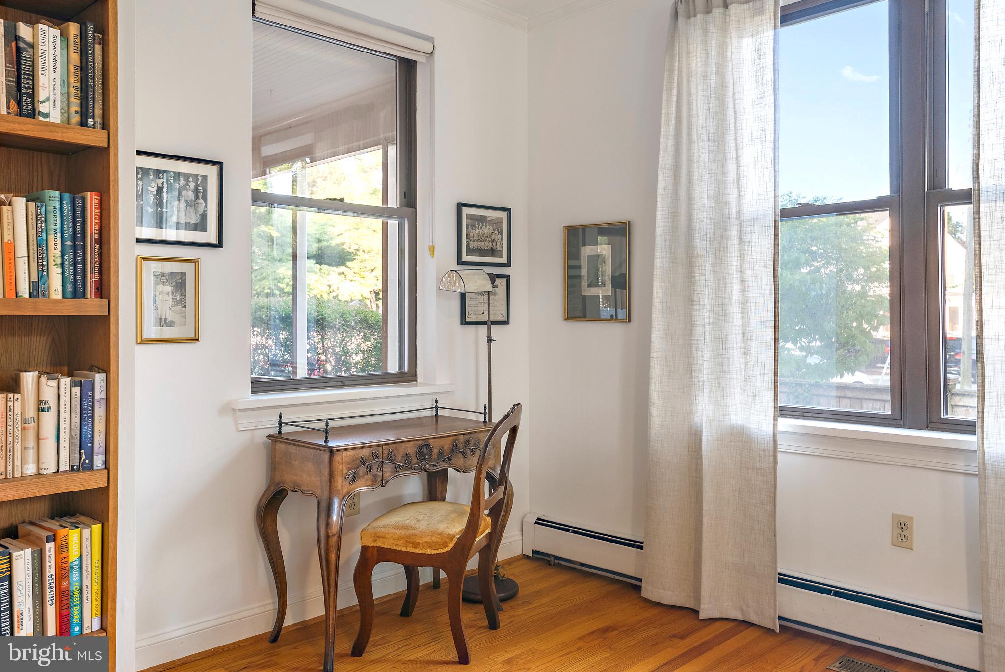 MURRAY HILL - Residential
