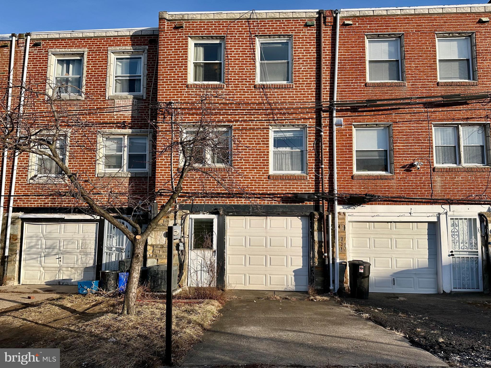 OXFORD CIRCLE - Residential